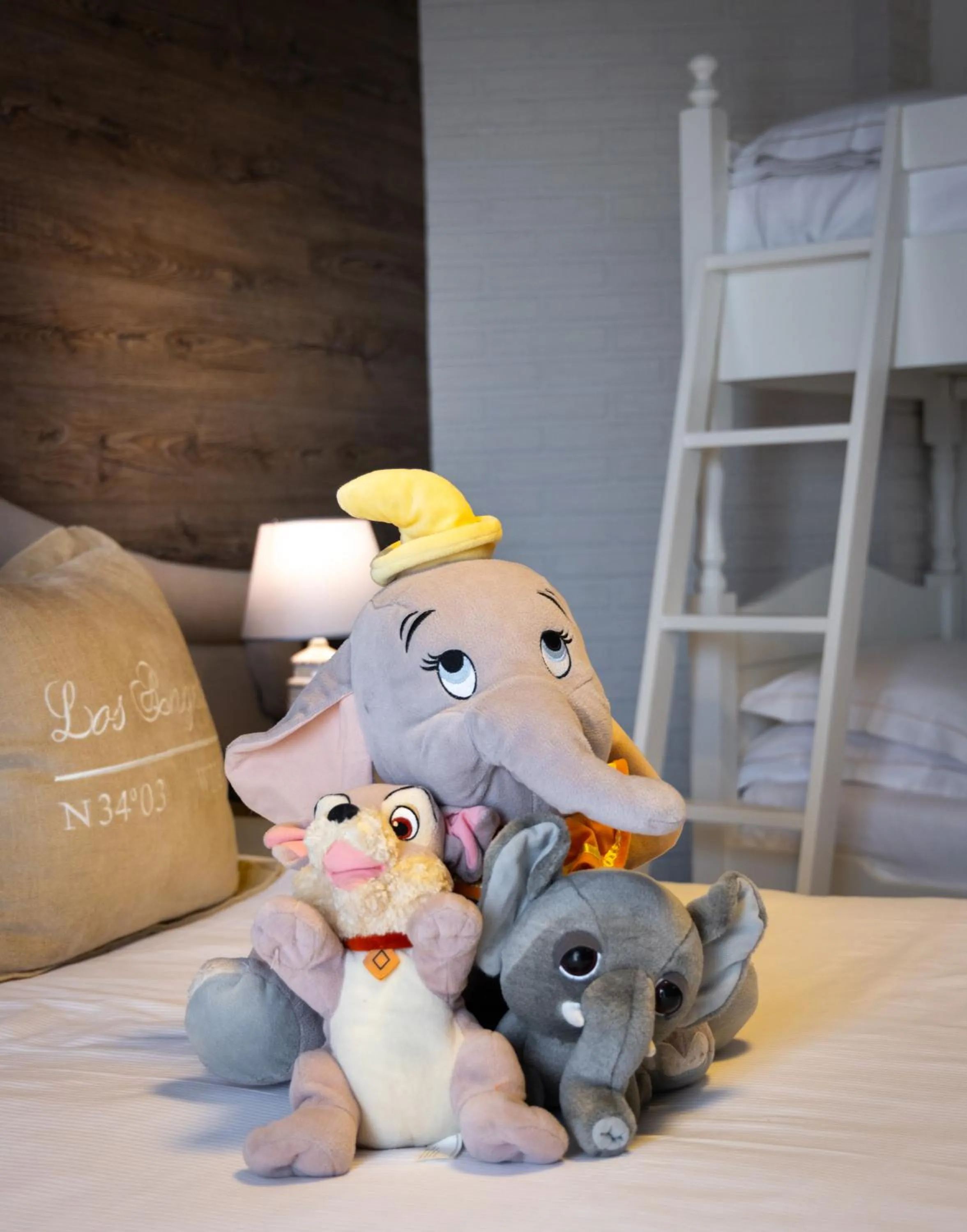 Bed in Best Western Maison B Hotel