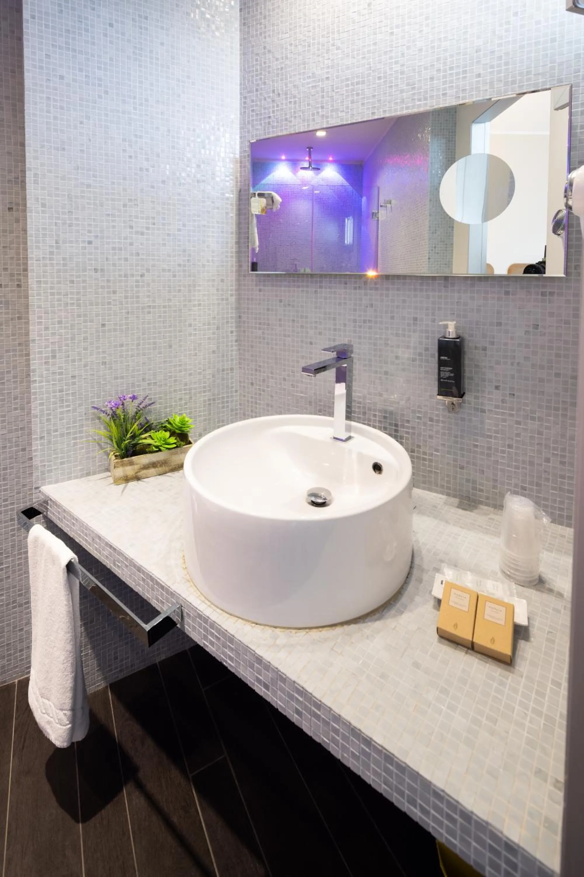 Best Western Maison B Hotel