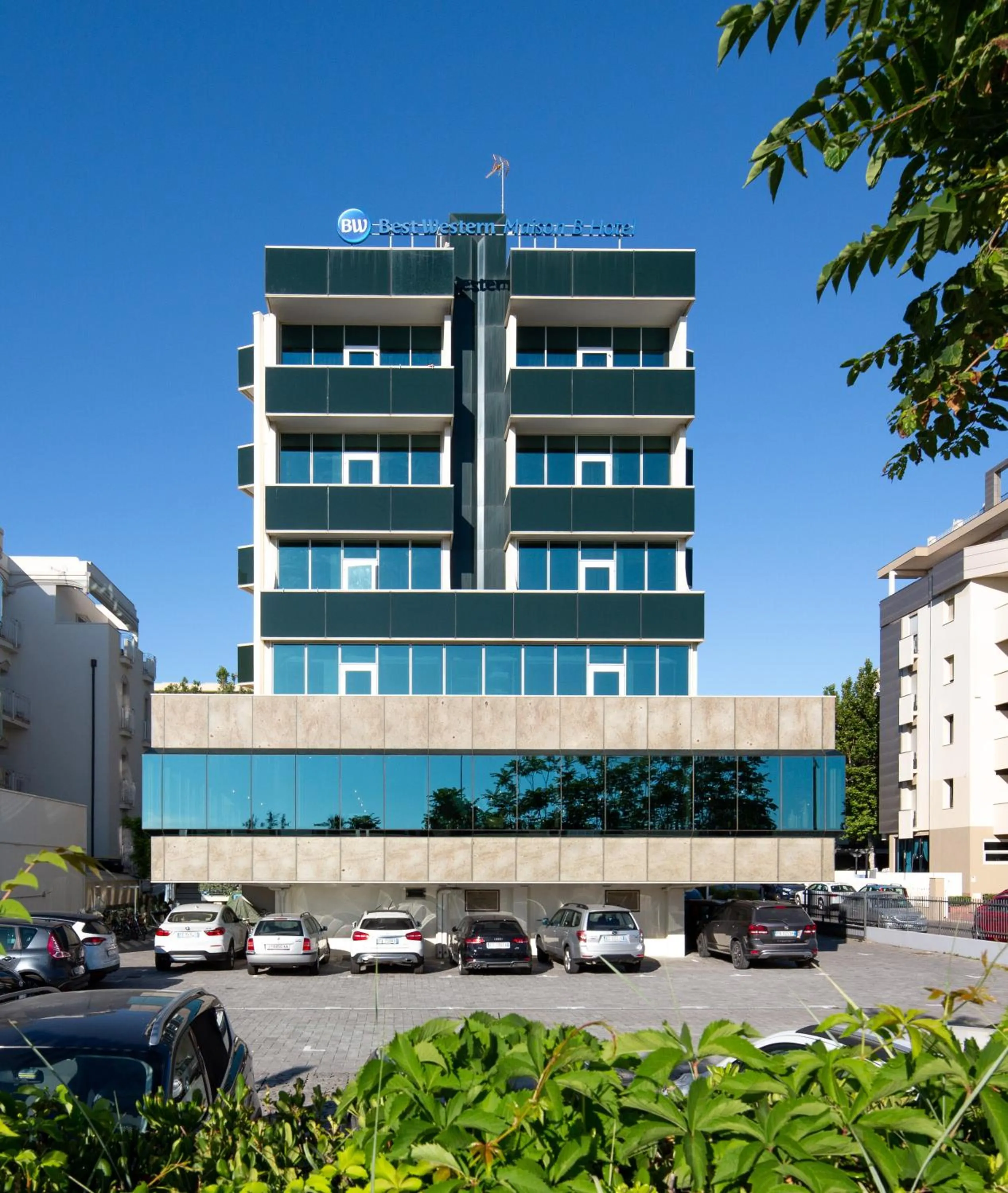 Property building in Best Western Maison B Hotel