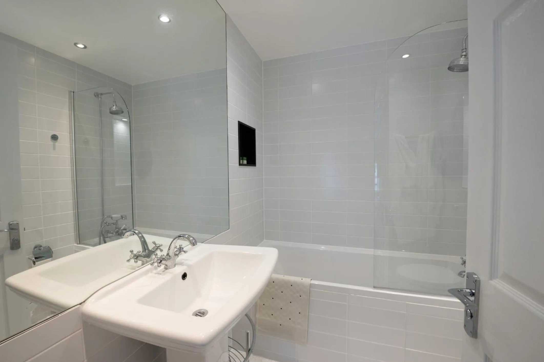 Shower in Nell Gwynn House