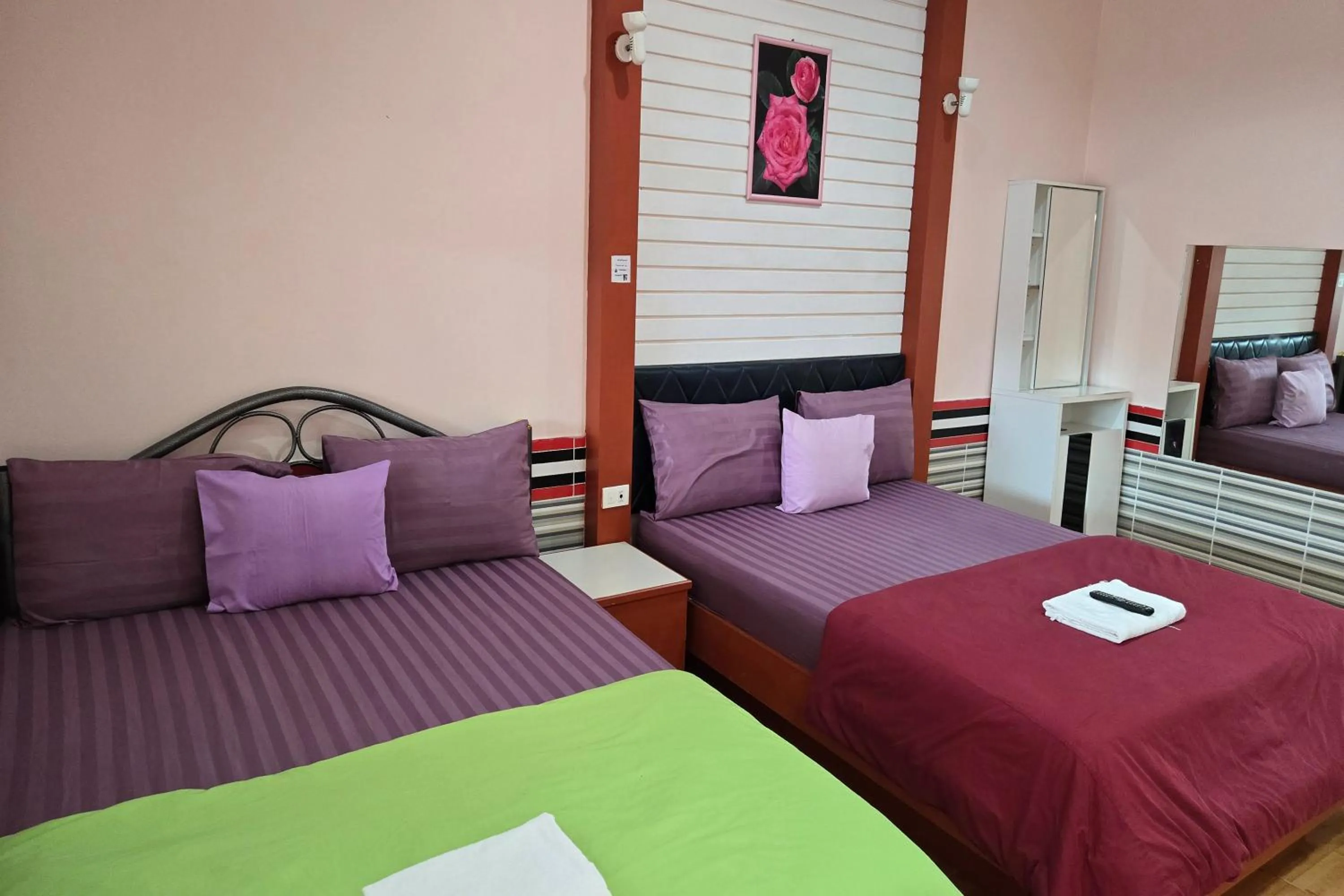 Bedroom, Bed in KhiangLe Resort 1