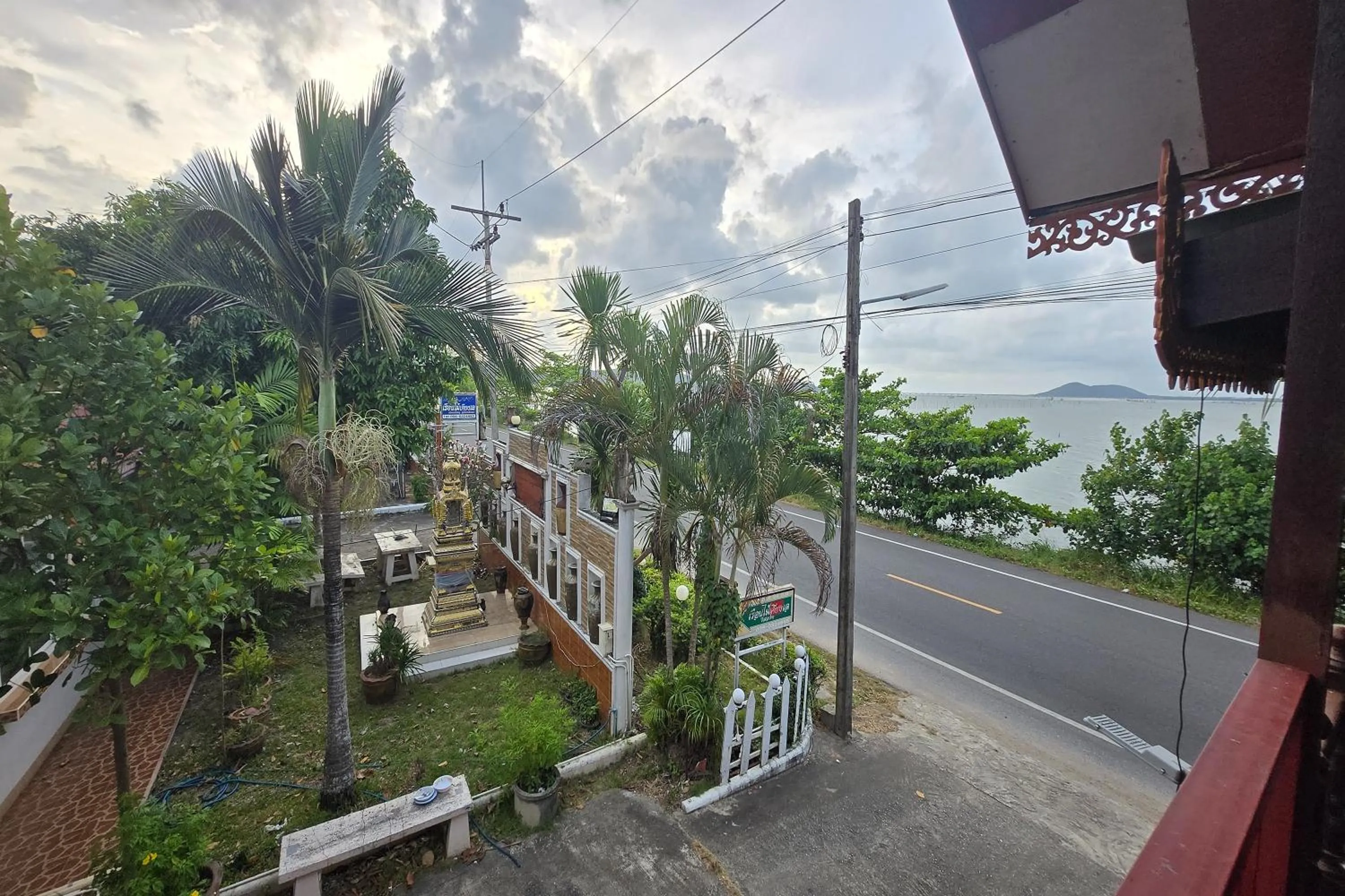 Sea view in Ruean Mai KhiangLe Songkhla