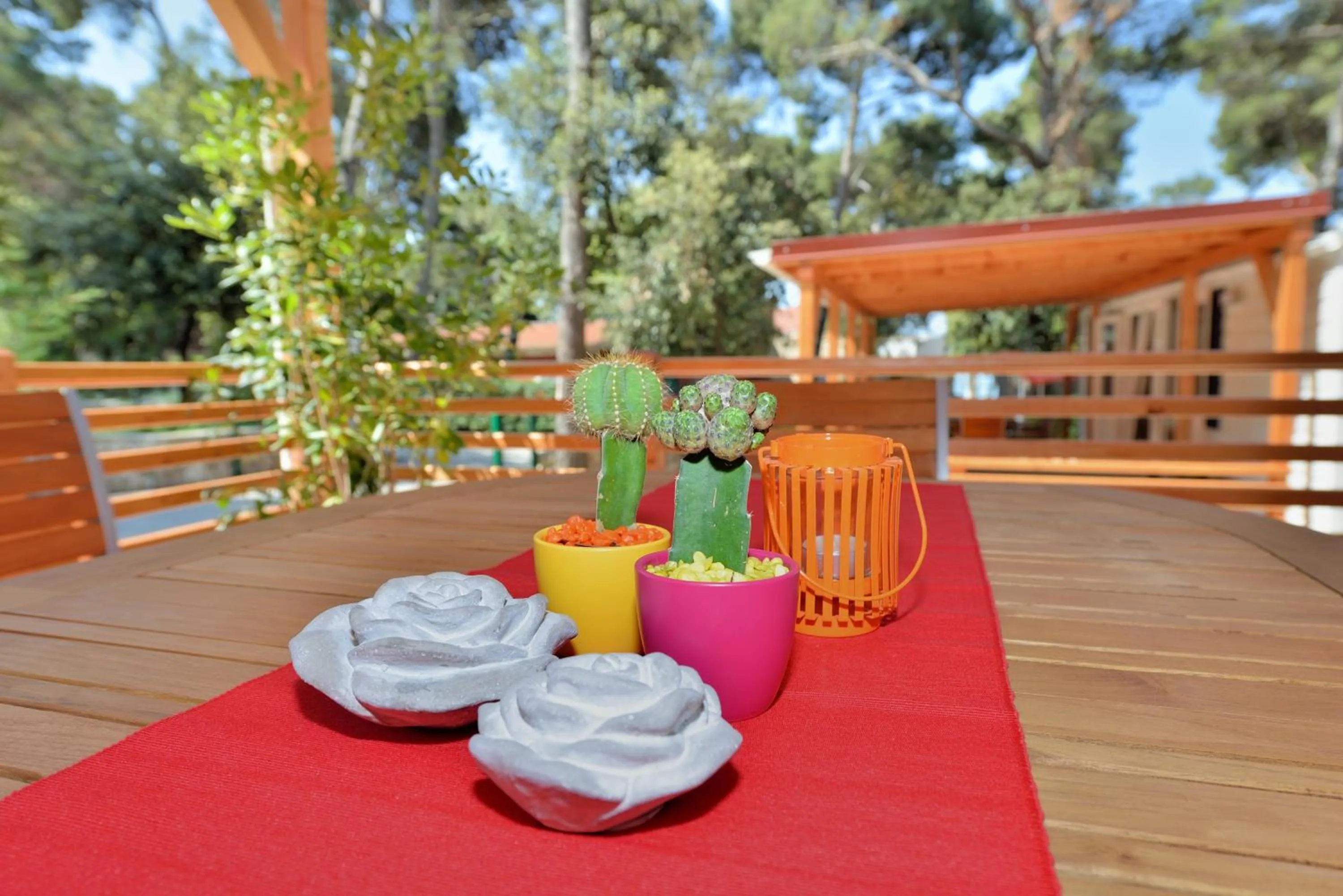 Decorative detail in Sunny Home Soline