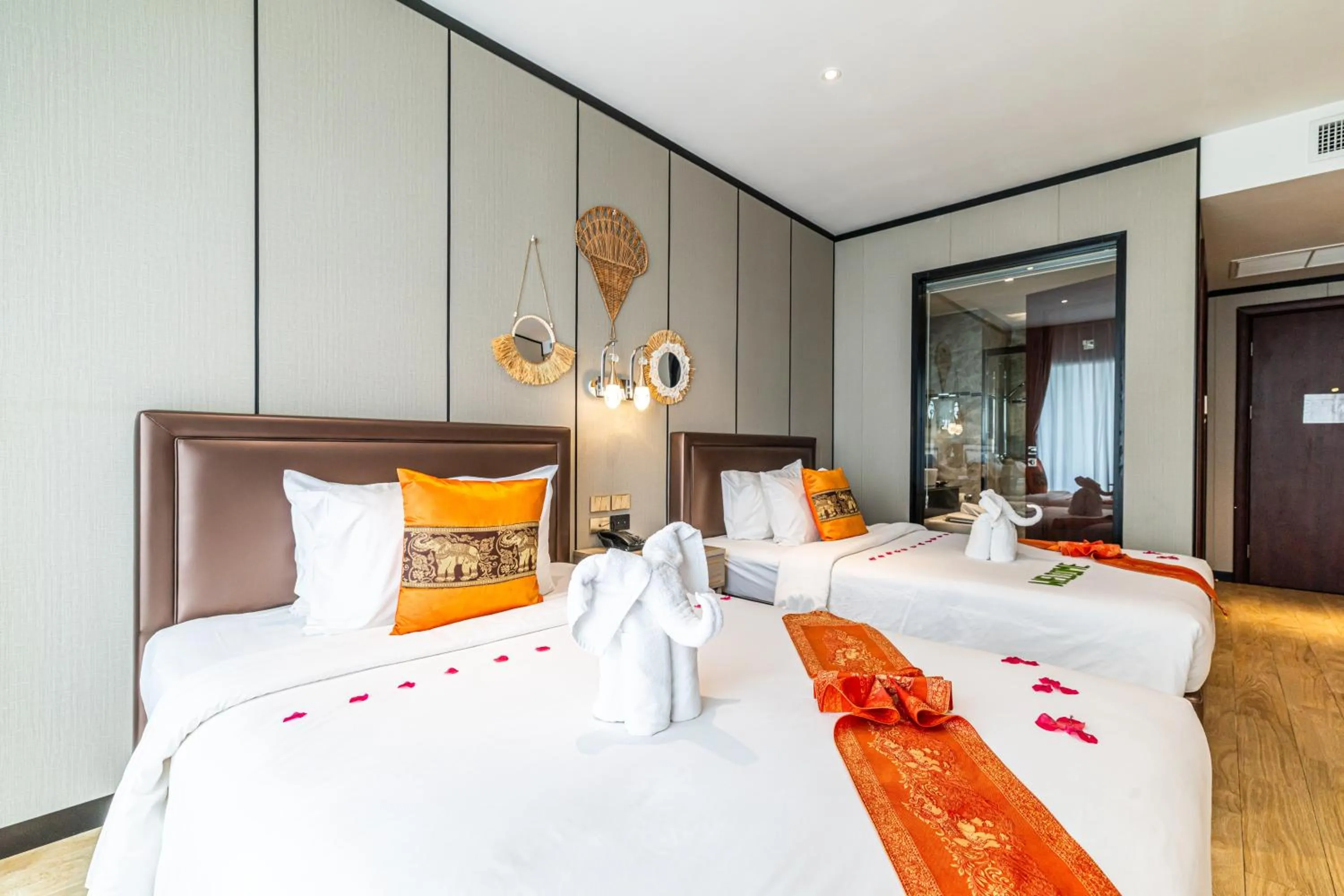 Bed in BJ & Radisson Sea View Hotel