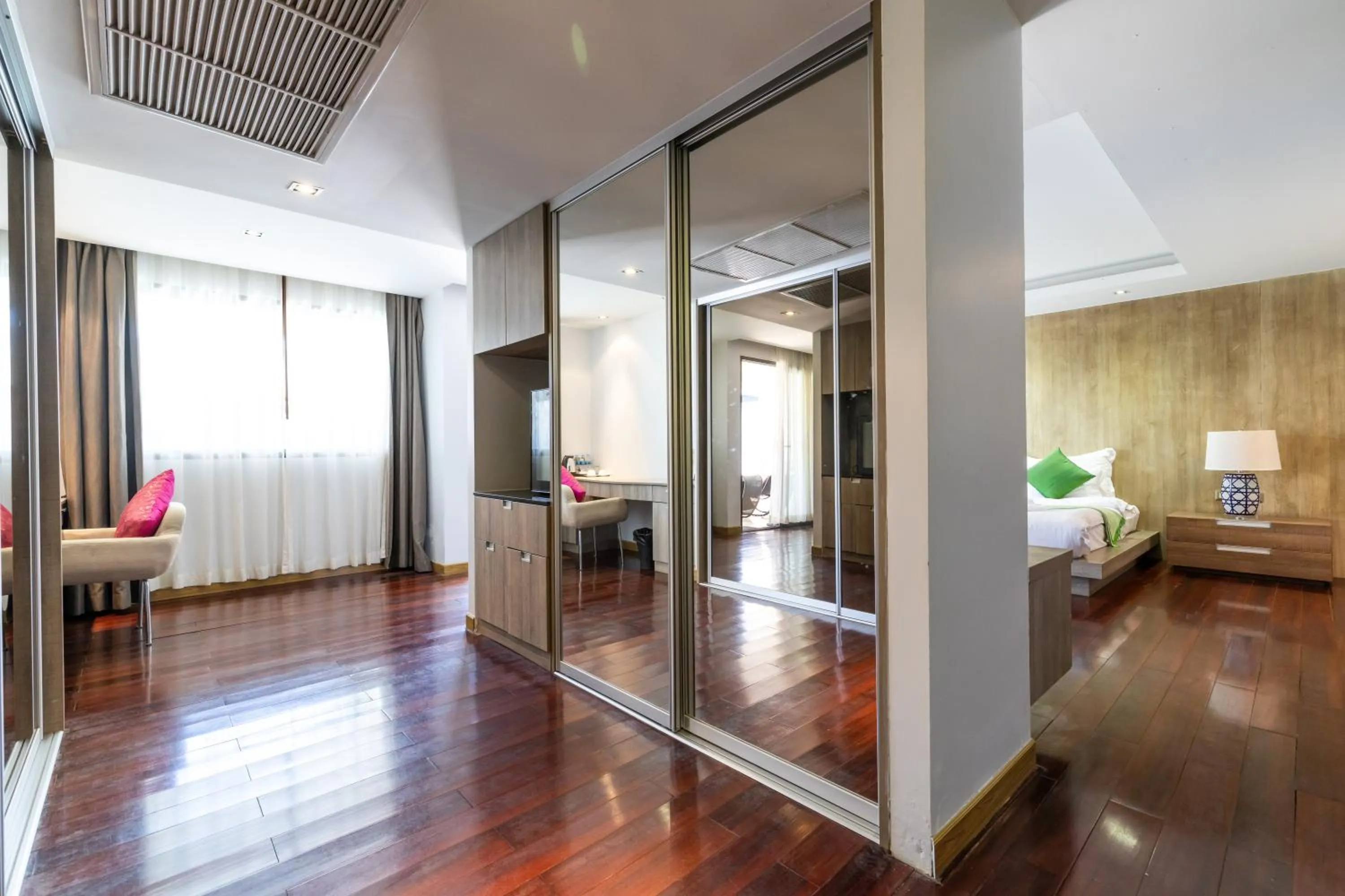 Coffee/tea facilities, Bed in Phuket Moonlit Bay Seaview Resort & Spa