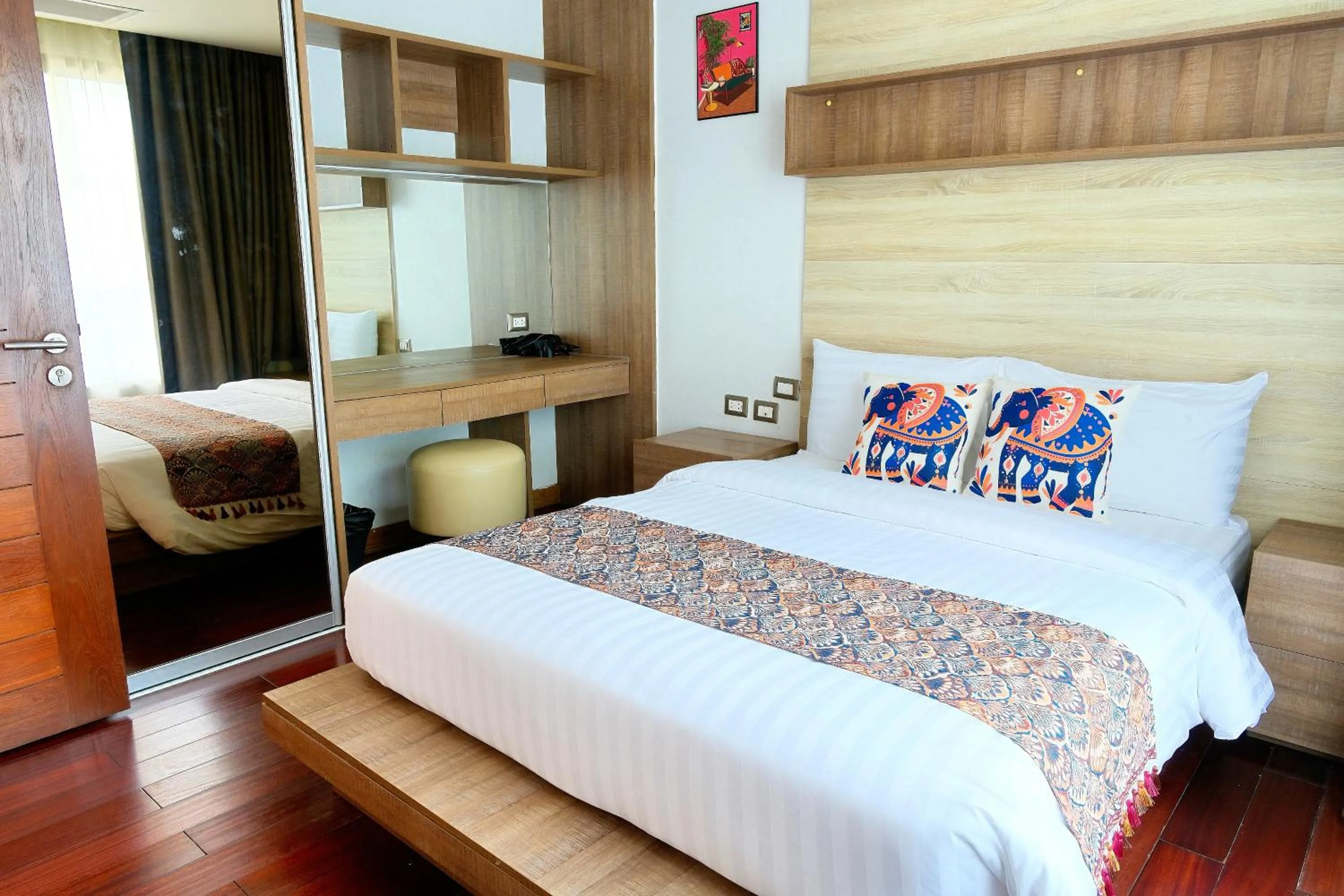 Bed in Phuket Moonlit Bay Seaview Resort & Spa