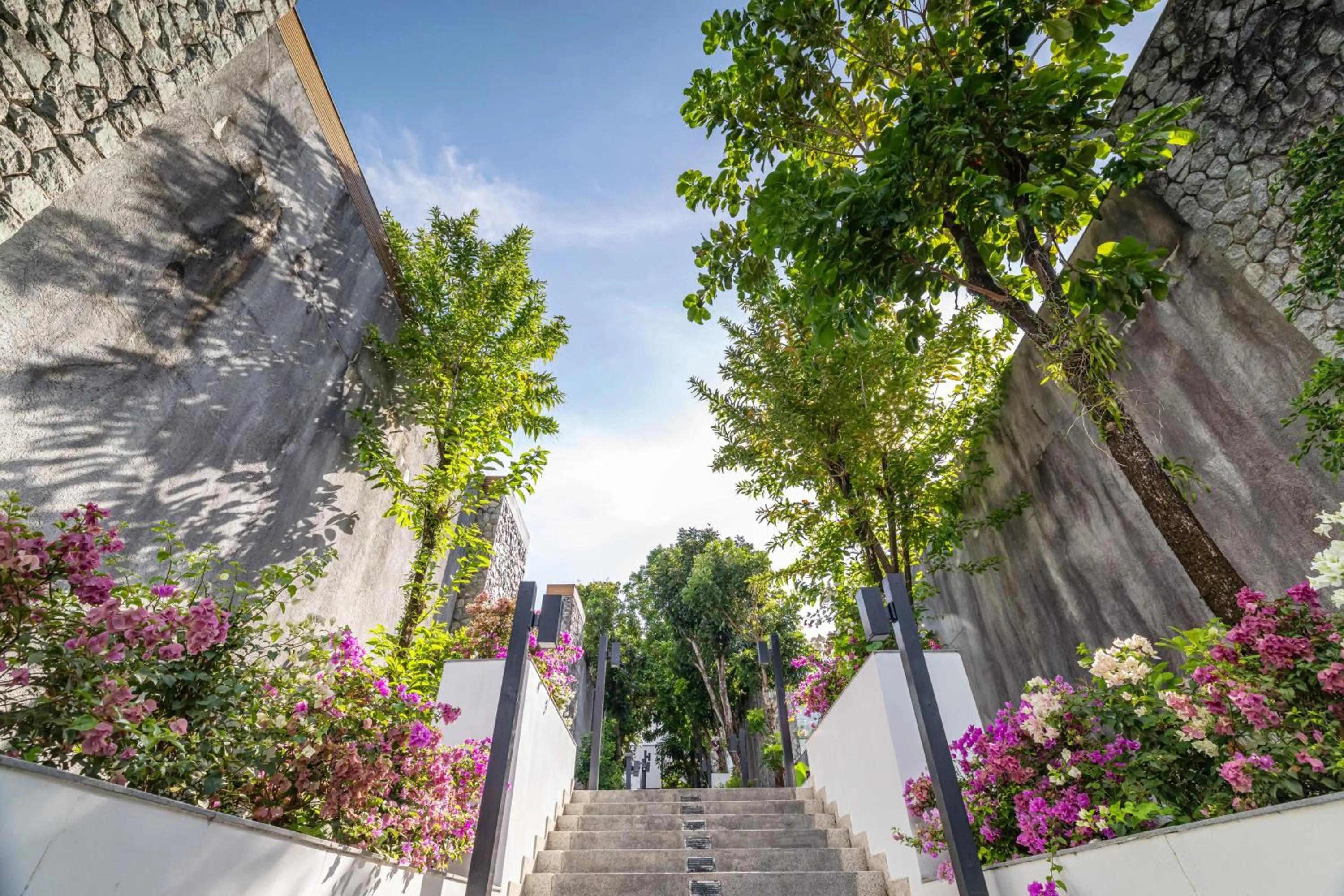 Spring in Phuket Moonlit Bay Seaview Resort & Spa