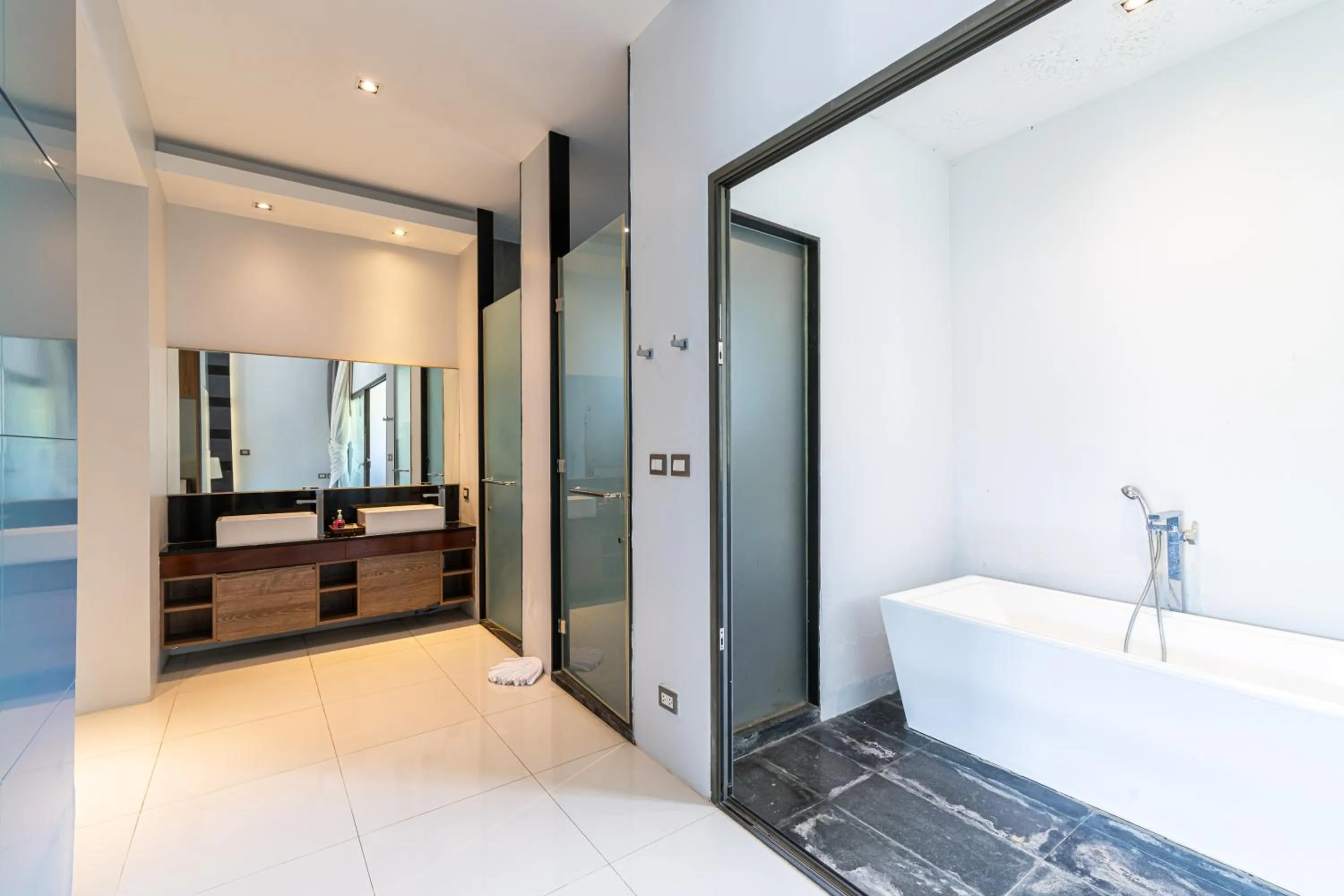 Bathroom, Bed in Phuket Moonlit Bay Seaview Resort & Spa