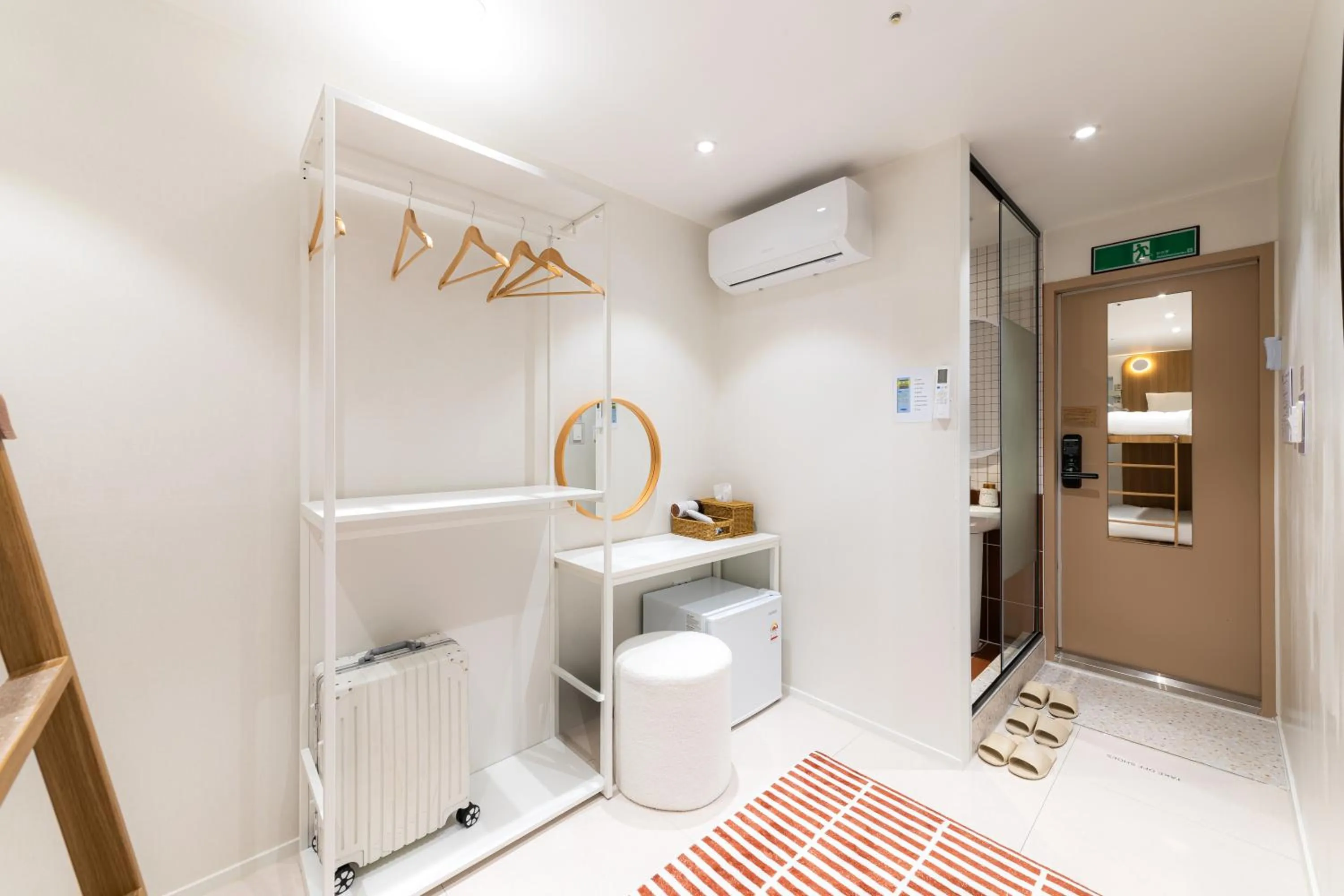 Decorative detail in Slowon Hongdae