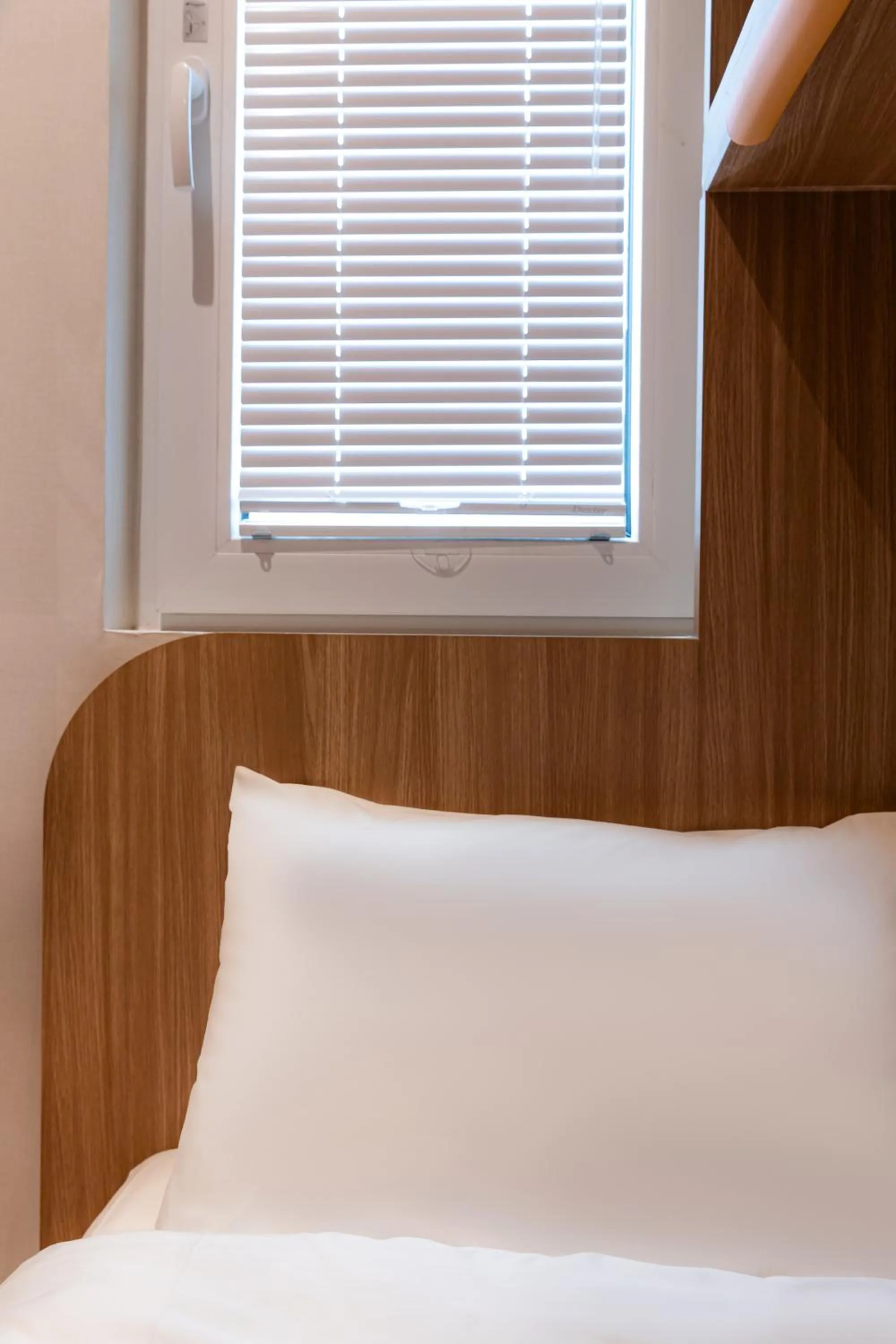 Bed in Slowon Hongdae