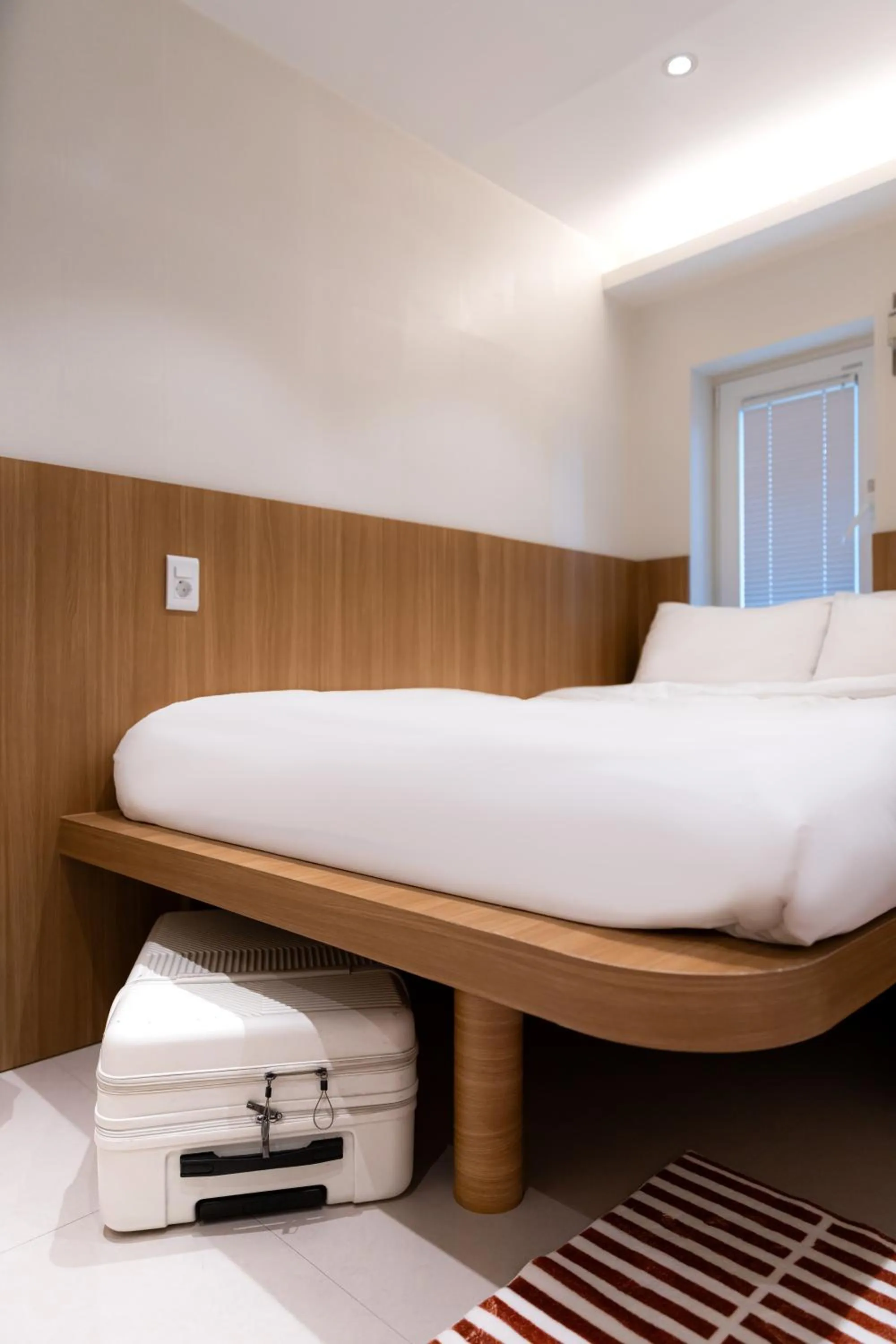 Bed in Slowon Hongdae