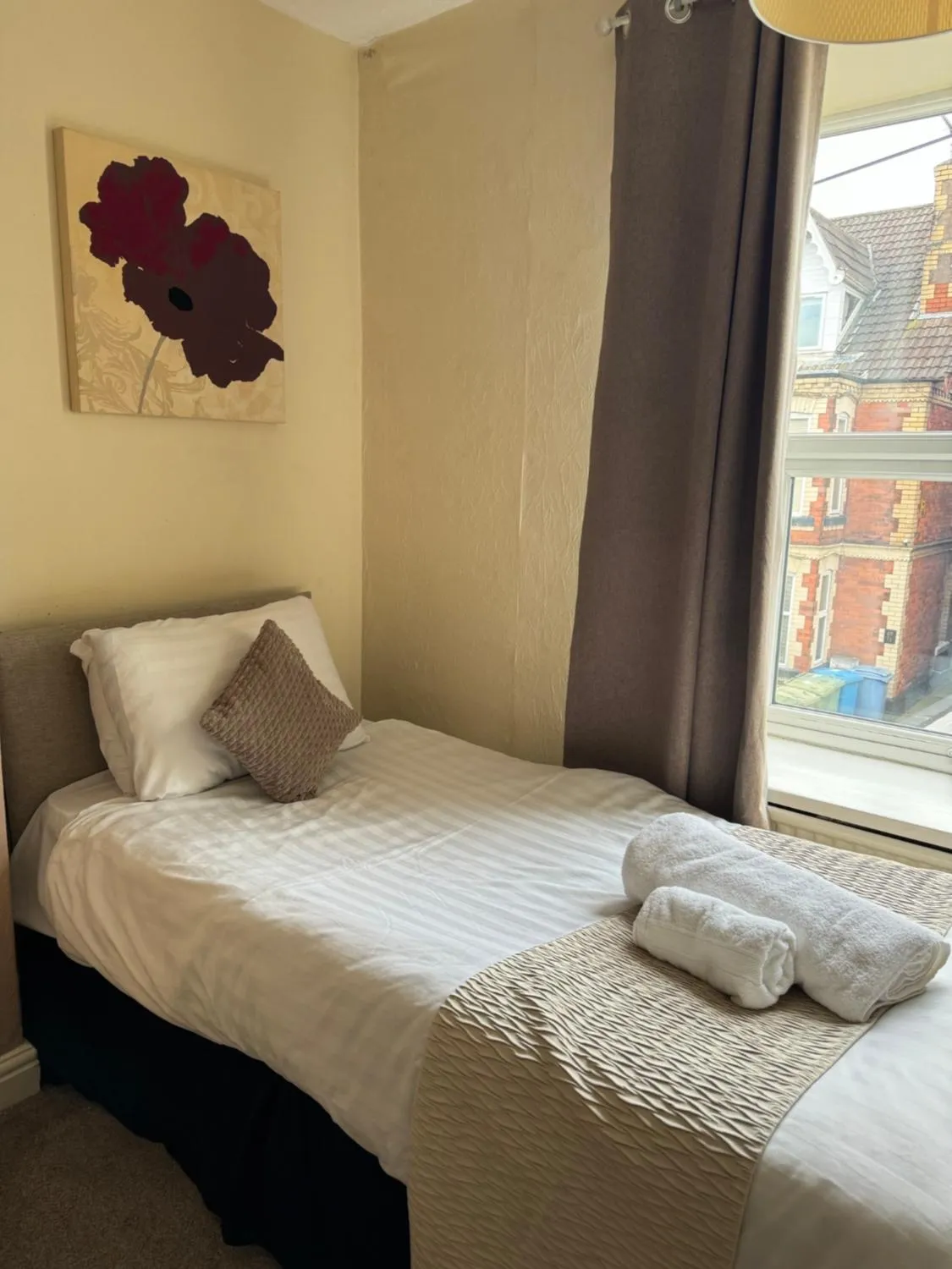 Bedroom, Bed in The Station Hotel