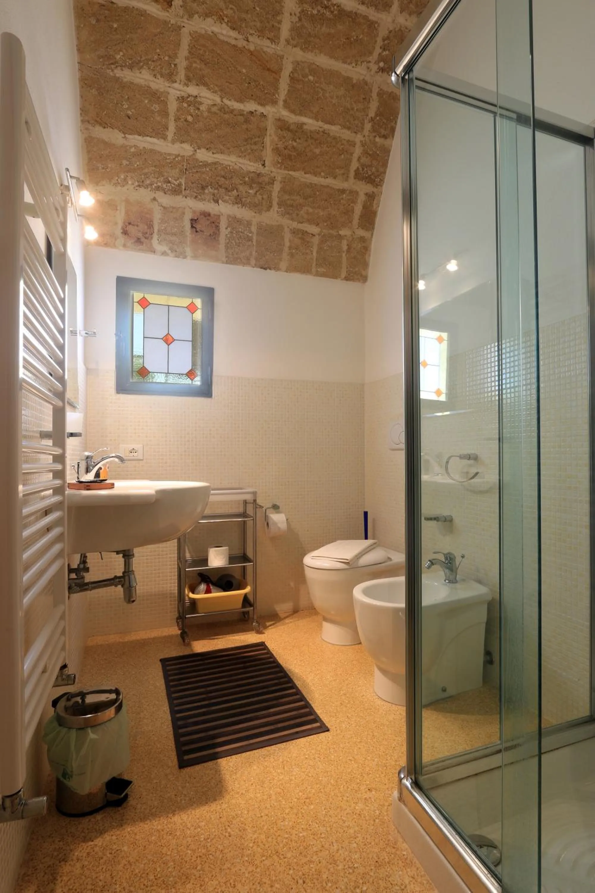 Toilet in Antica Masseria Pescu