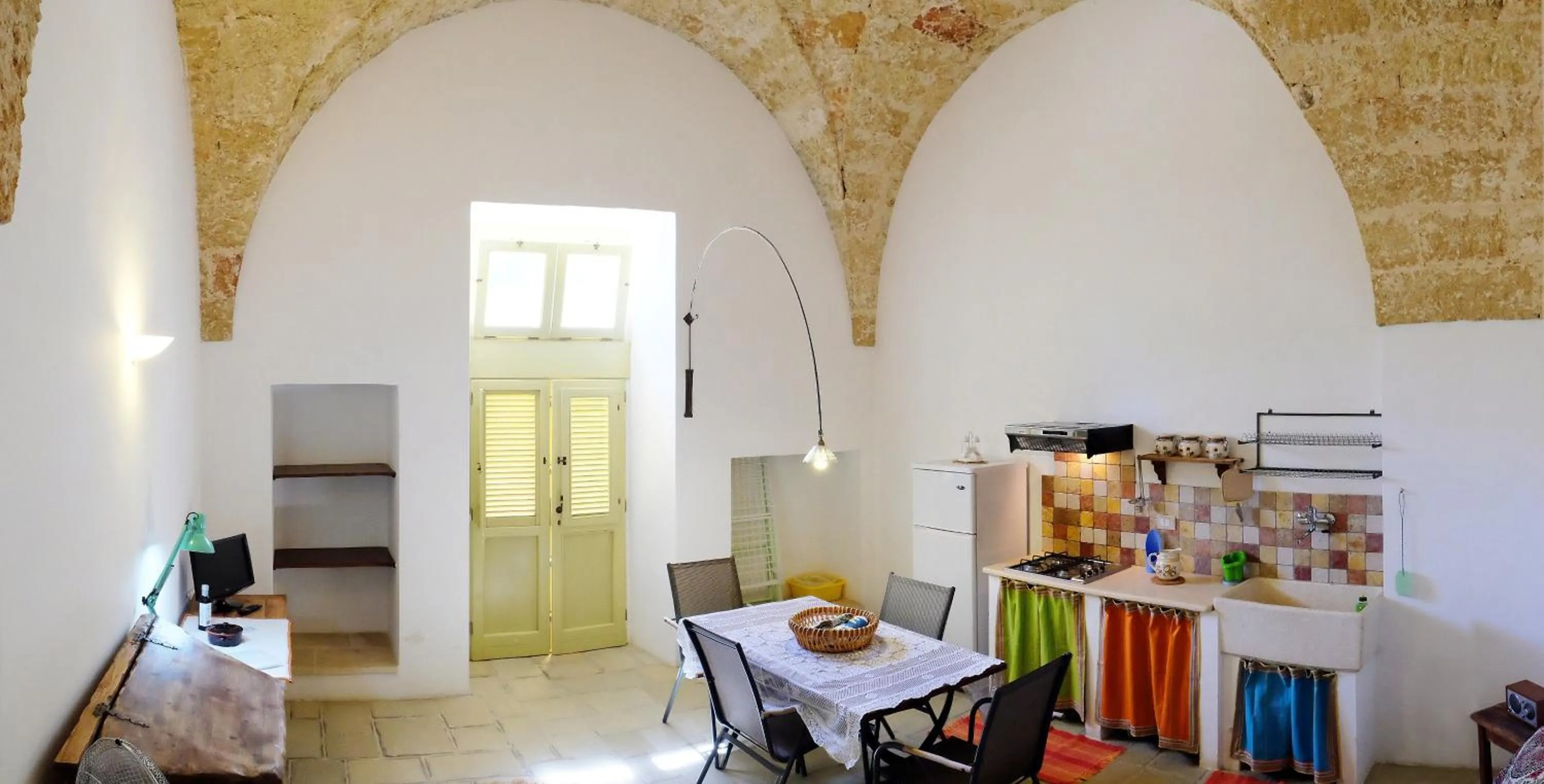 Kitchen or kitchenette in Antica Masseria Pescu