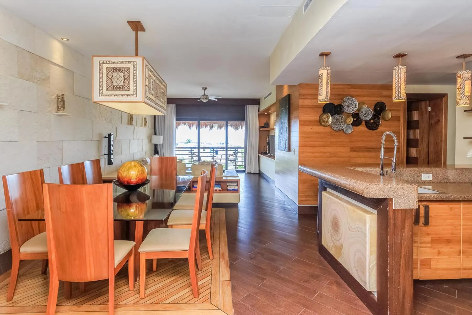 Kitchen or kitchenette in Aldea Thai by Stella Rentals