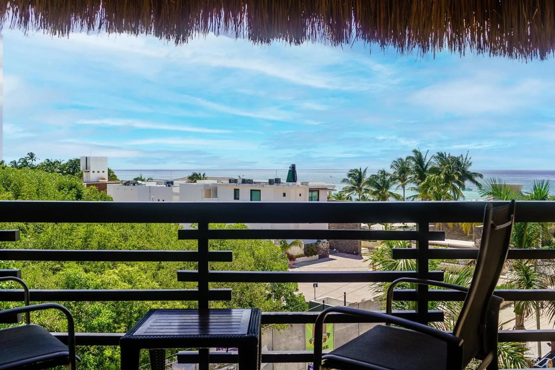 Patio in Aldea Thai by Stella Rentals