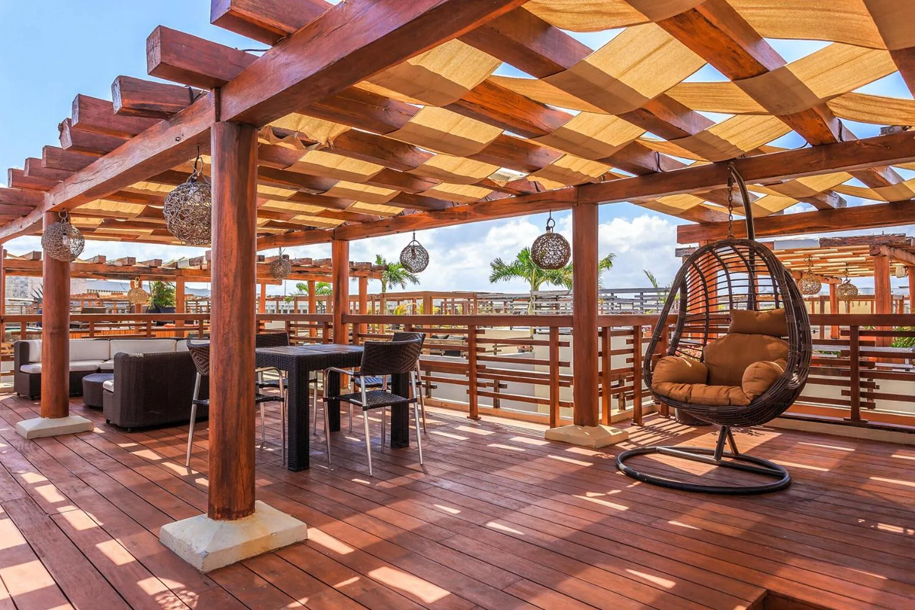 Patio in Aldea Thai by Stella Rentals