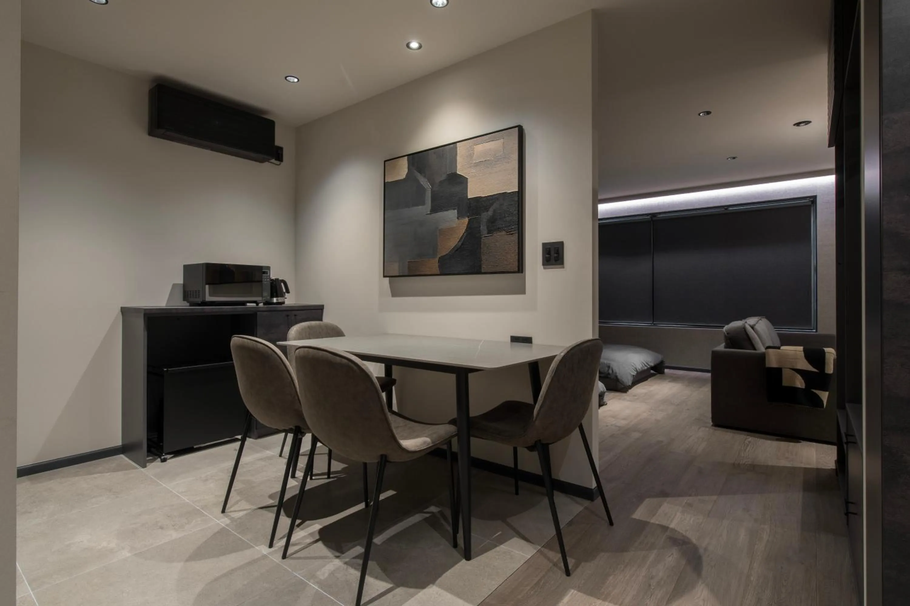 Dining area in Hotel Guild 5