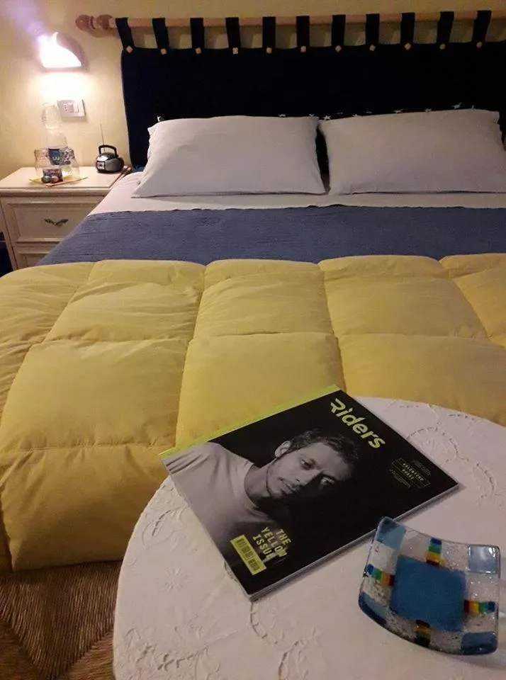 Decorative detail, Bed in B&B Il Giardino