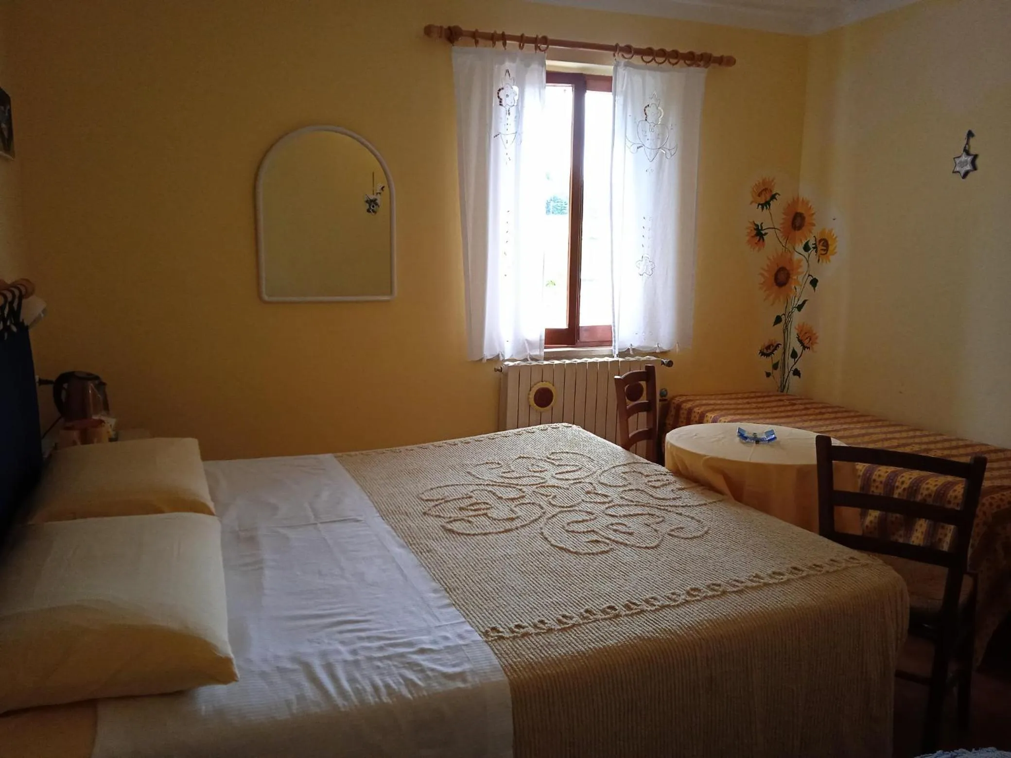 Property building, Bed in B&B Il Giardino