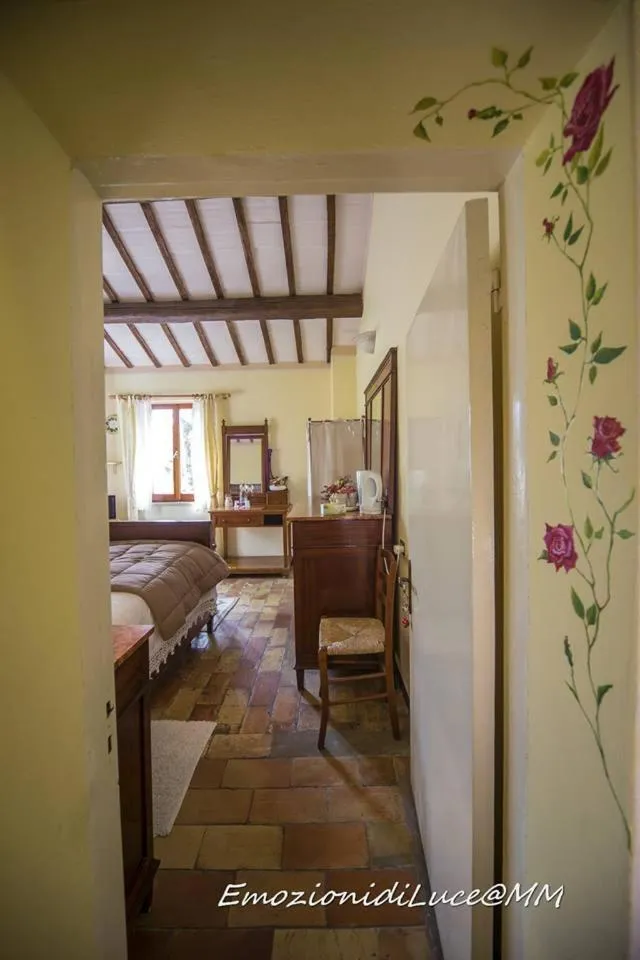 Decorative detail, Bed in B&B Il Giardino