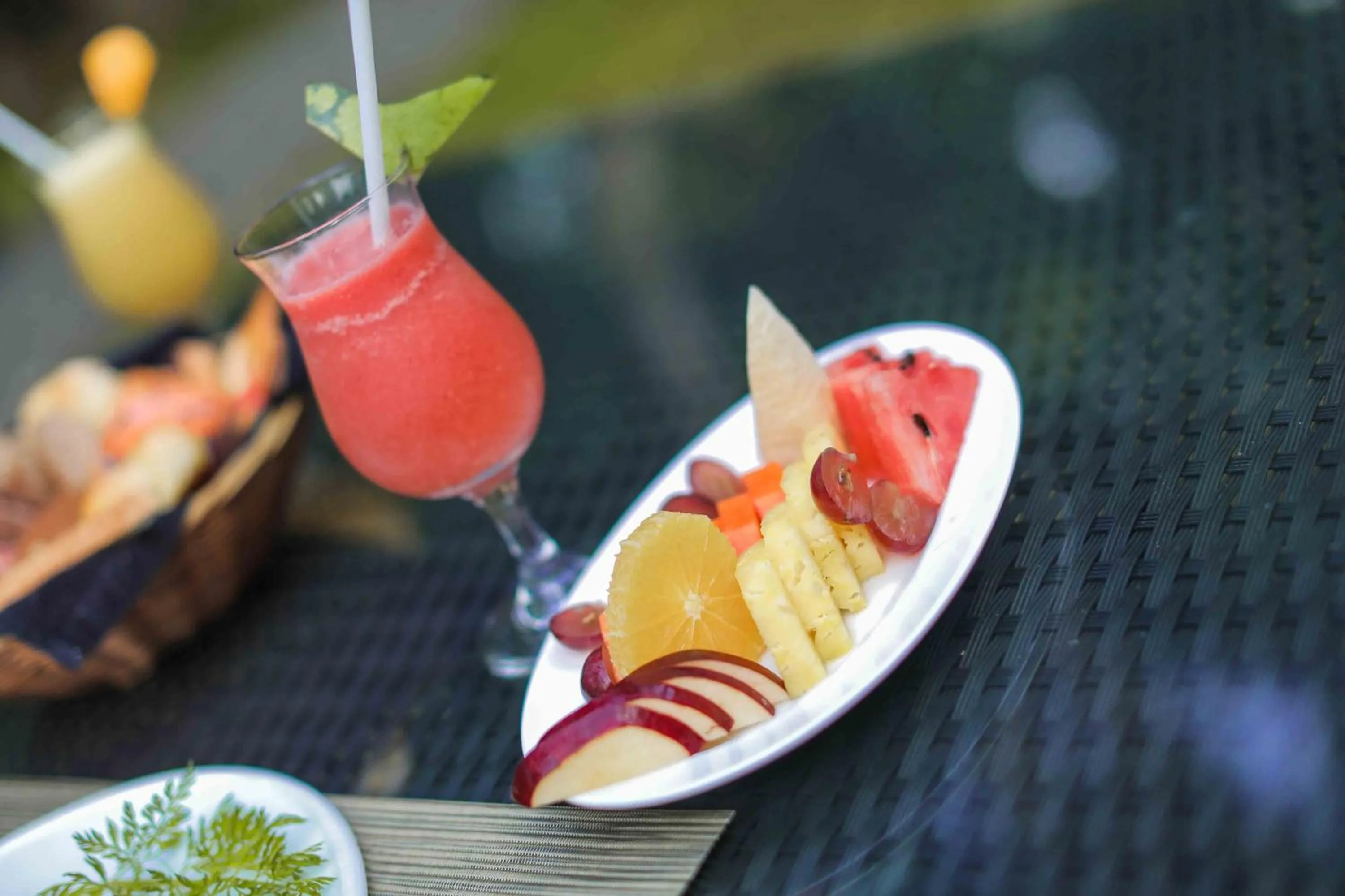 Breakfast in Palmstone Retreat