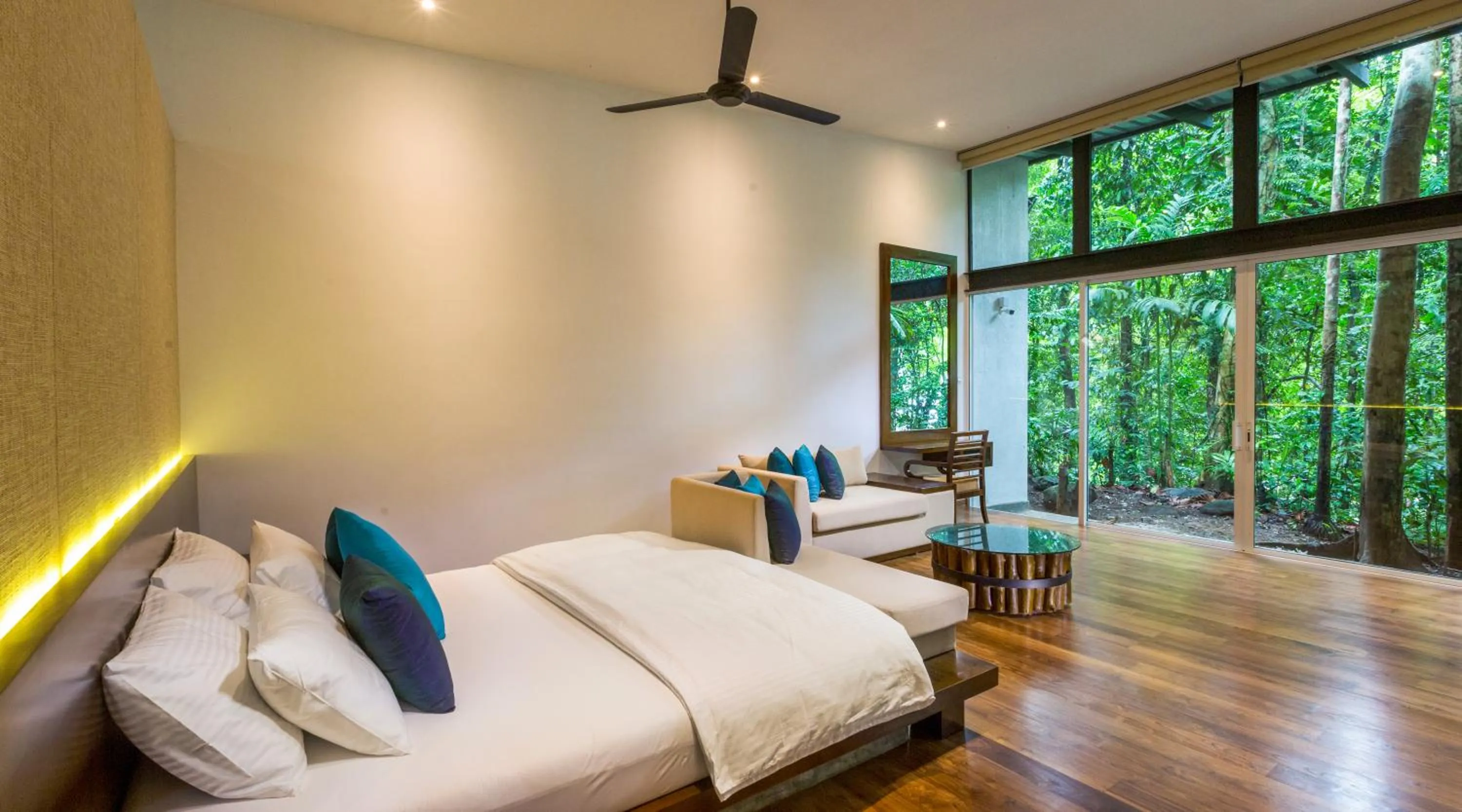 Bed in Palmstone Retreat