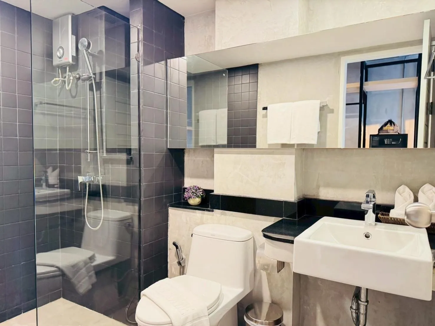 Shower in Aspira Central Patong