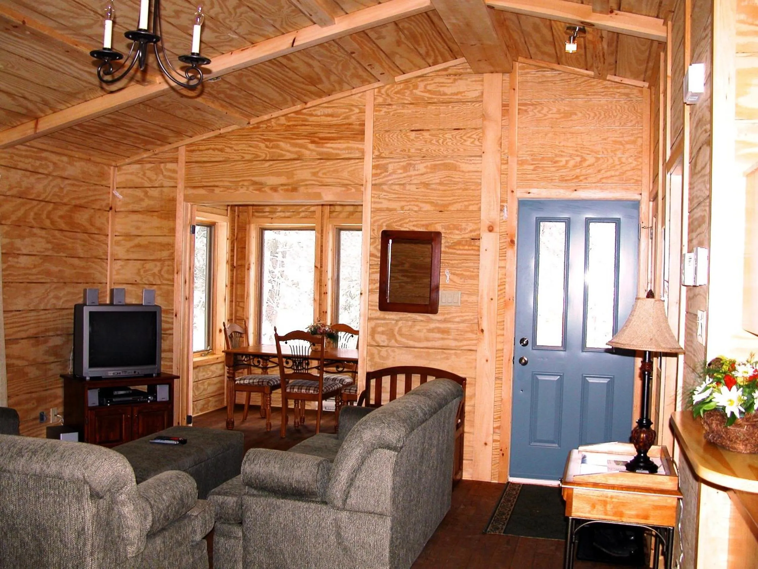 Communal lounge/ TV room in Le Grand R