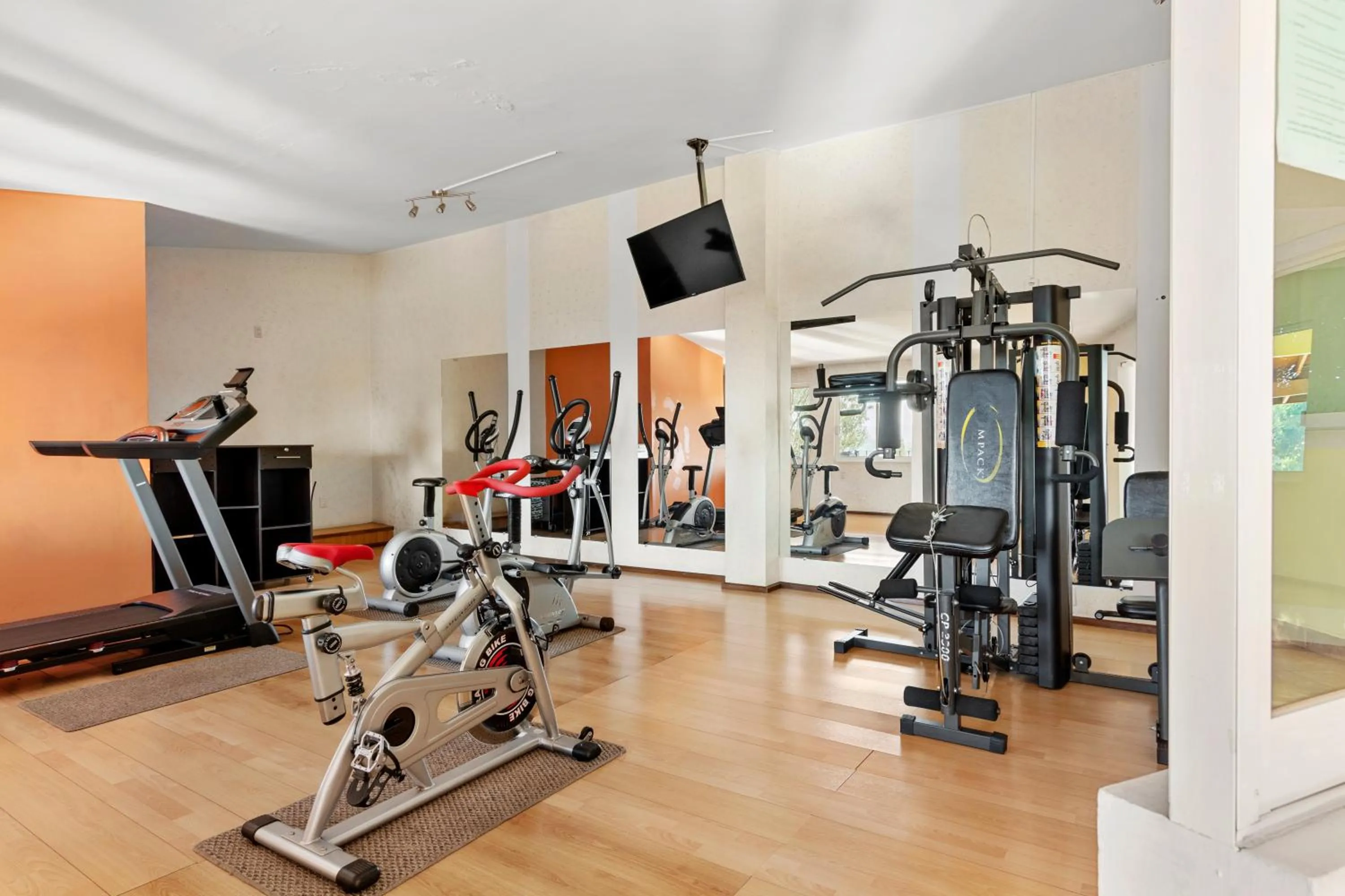 Fitness centre/facilities in Hotel Hacienda Montesinos