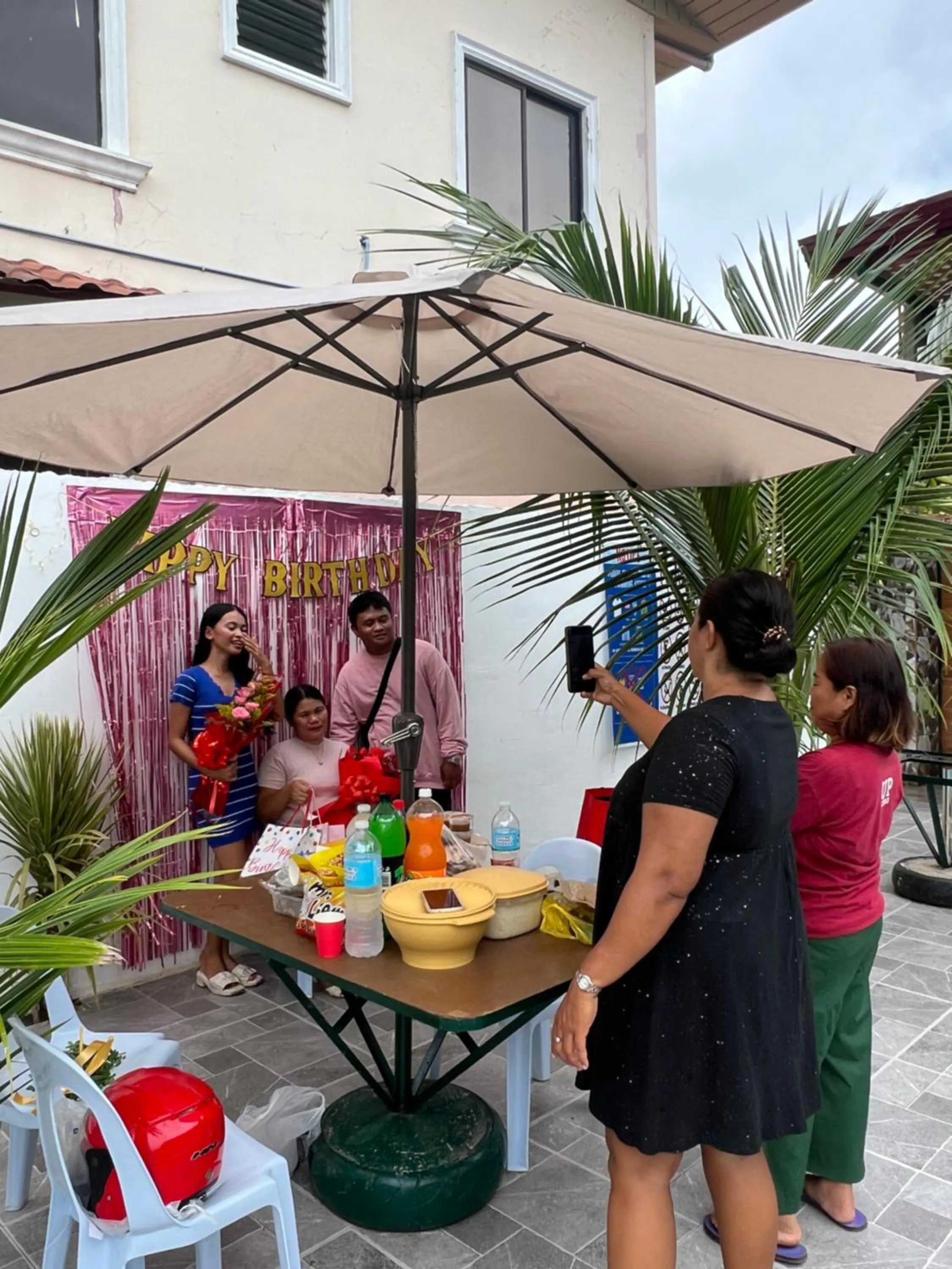 Day in AOSMECPoolCamp Hotel