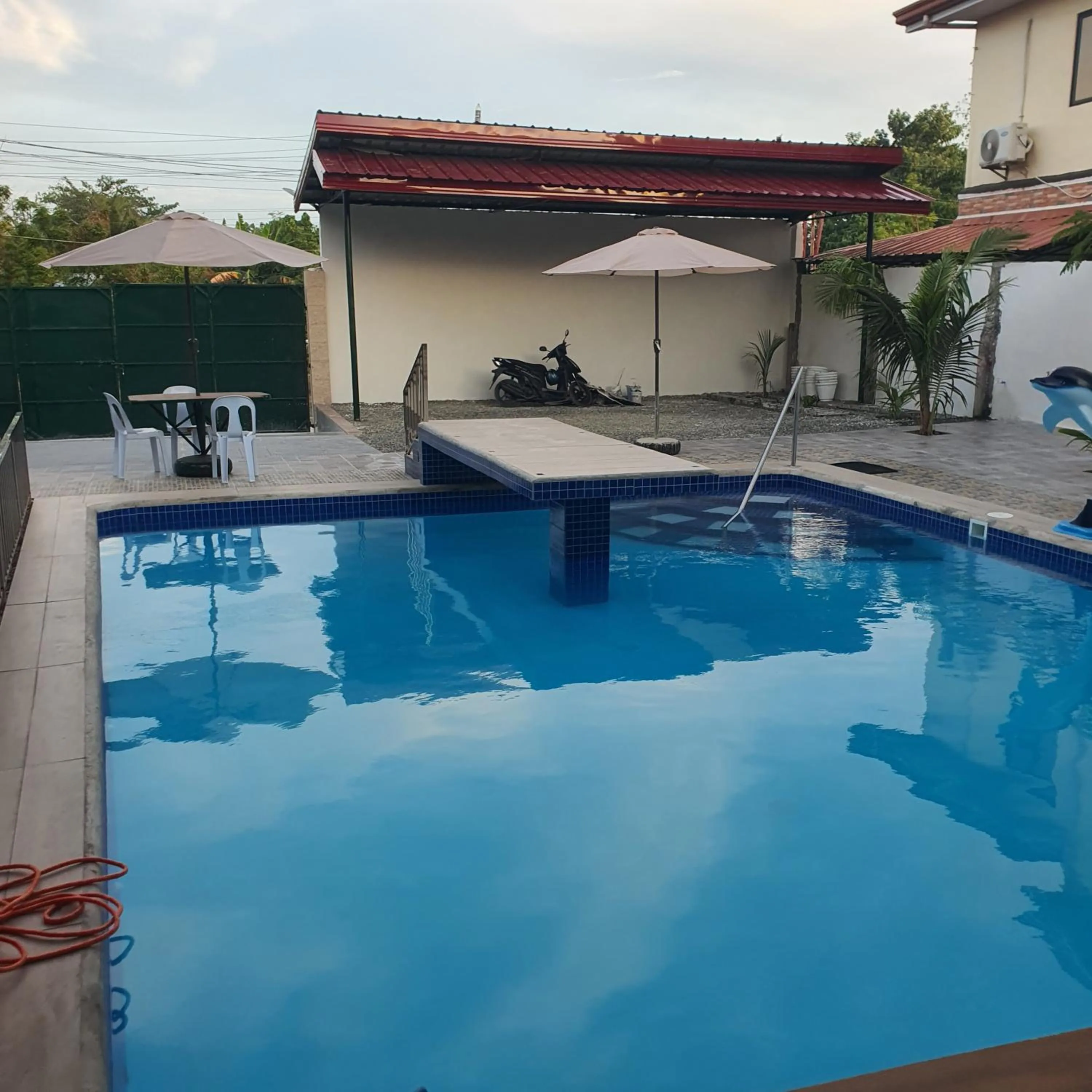 Swimming pool in AOSMECPoolCamp Hotel
