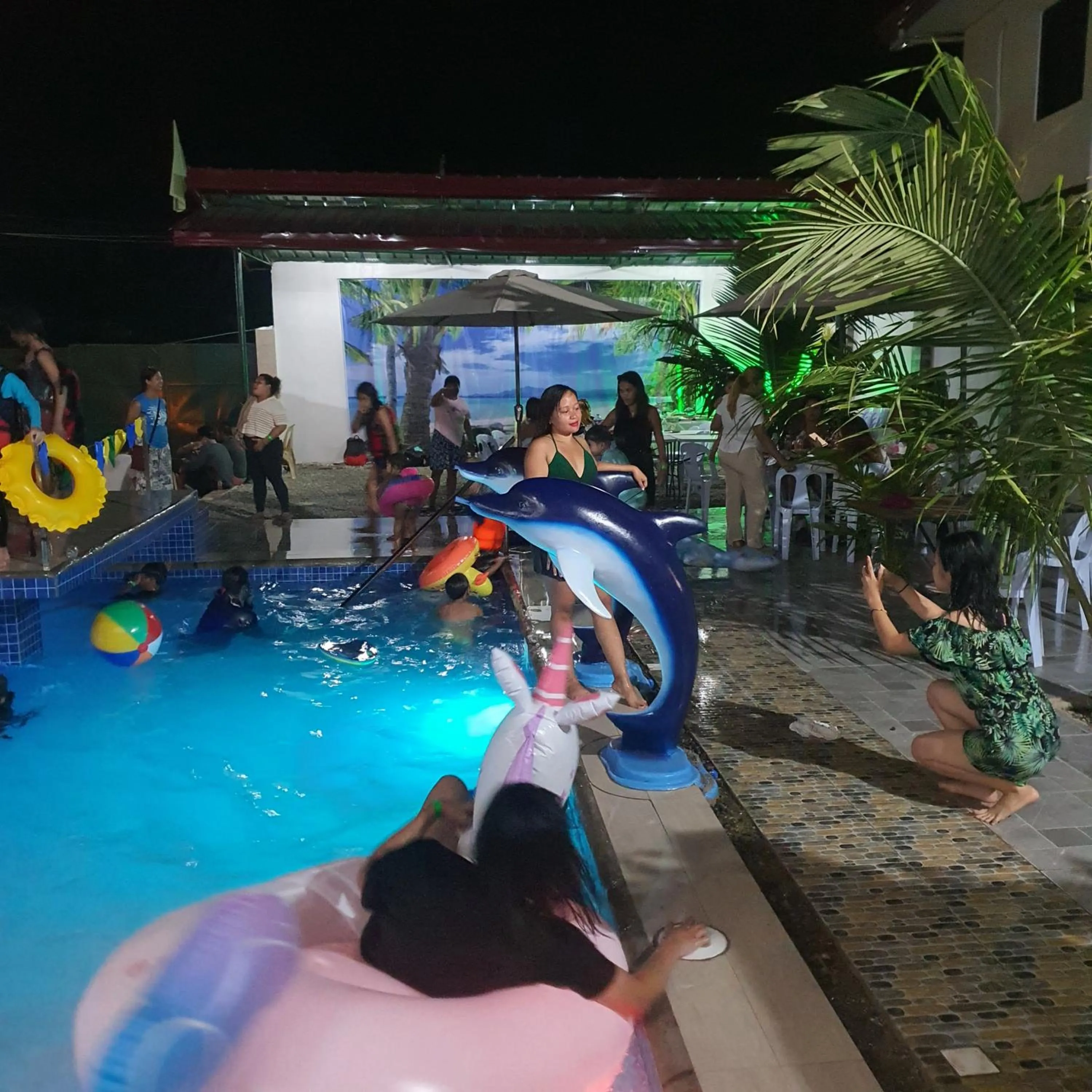 Property building in AOSMECPoolCamp Hotel