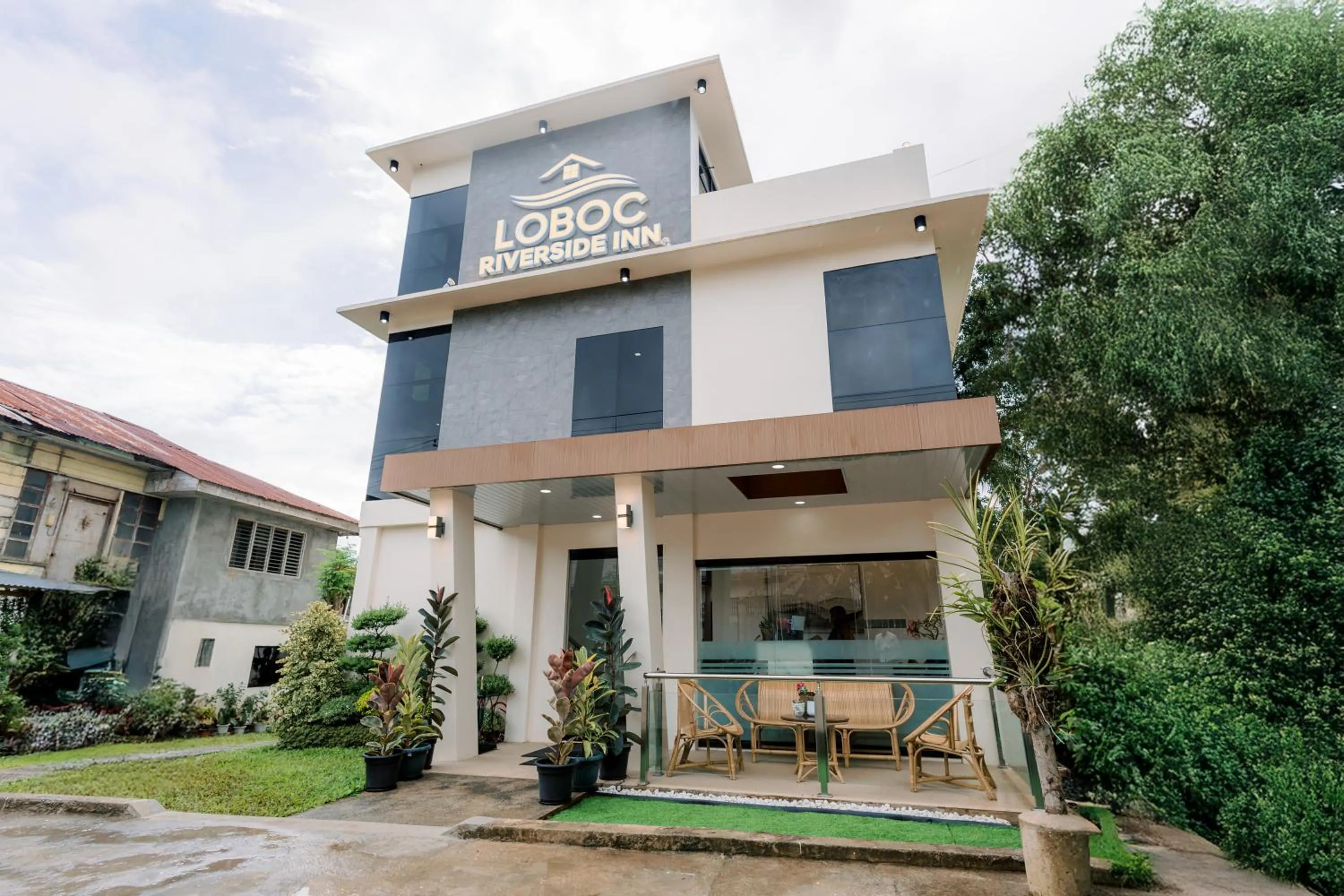 Property building in Loboc Riverside Inn & Restaurant