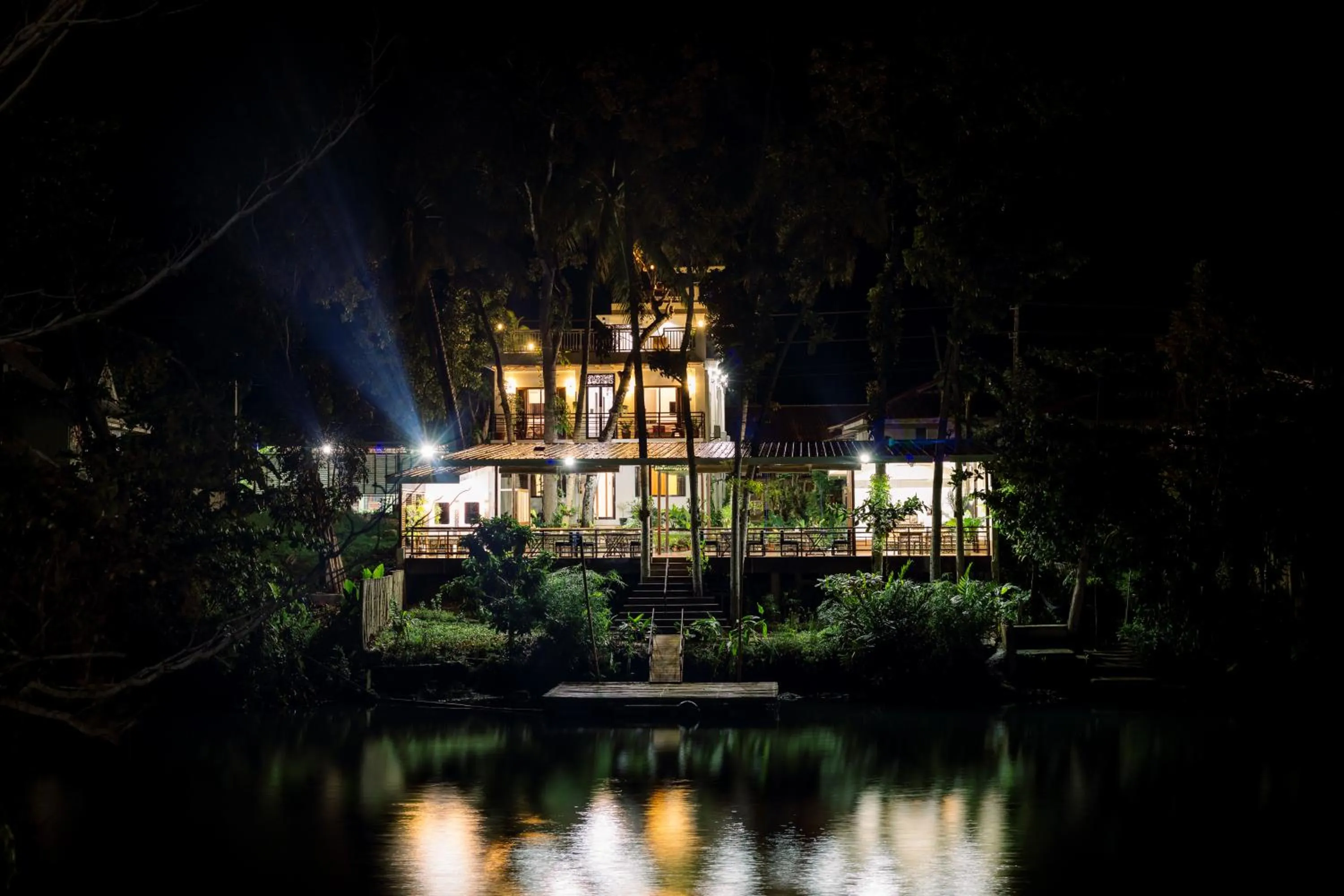 Property building in Loboc Riverside Inn & Restaurant