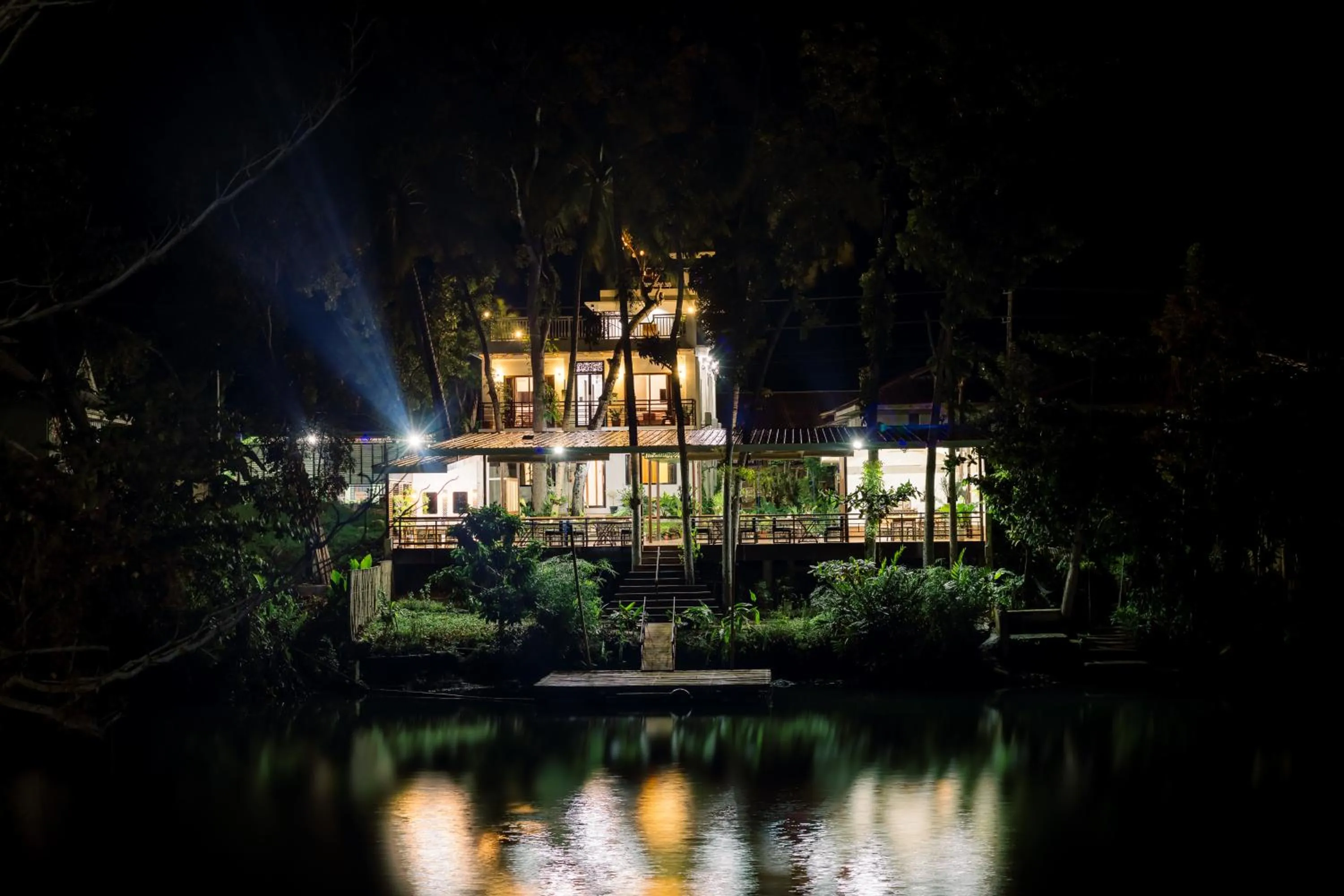 Property building in Loboc Riverside Inn & Restaurant