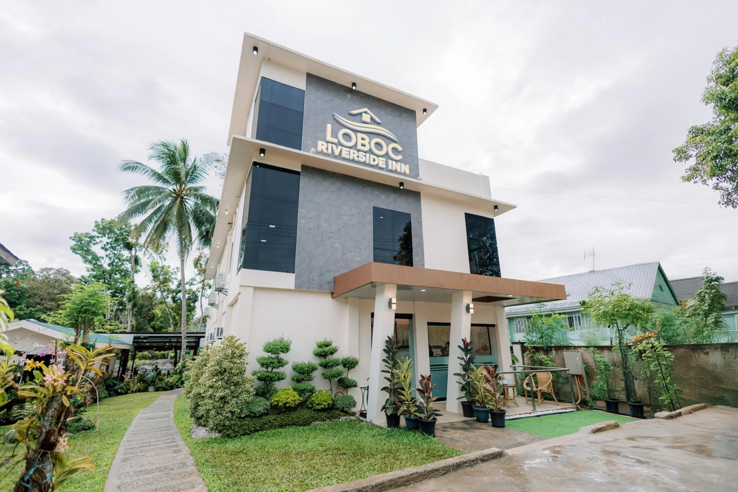 Property building in Loboc Riverside Inn & Restaurant