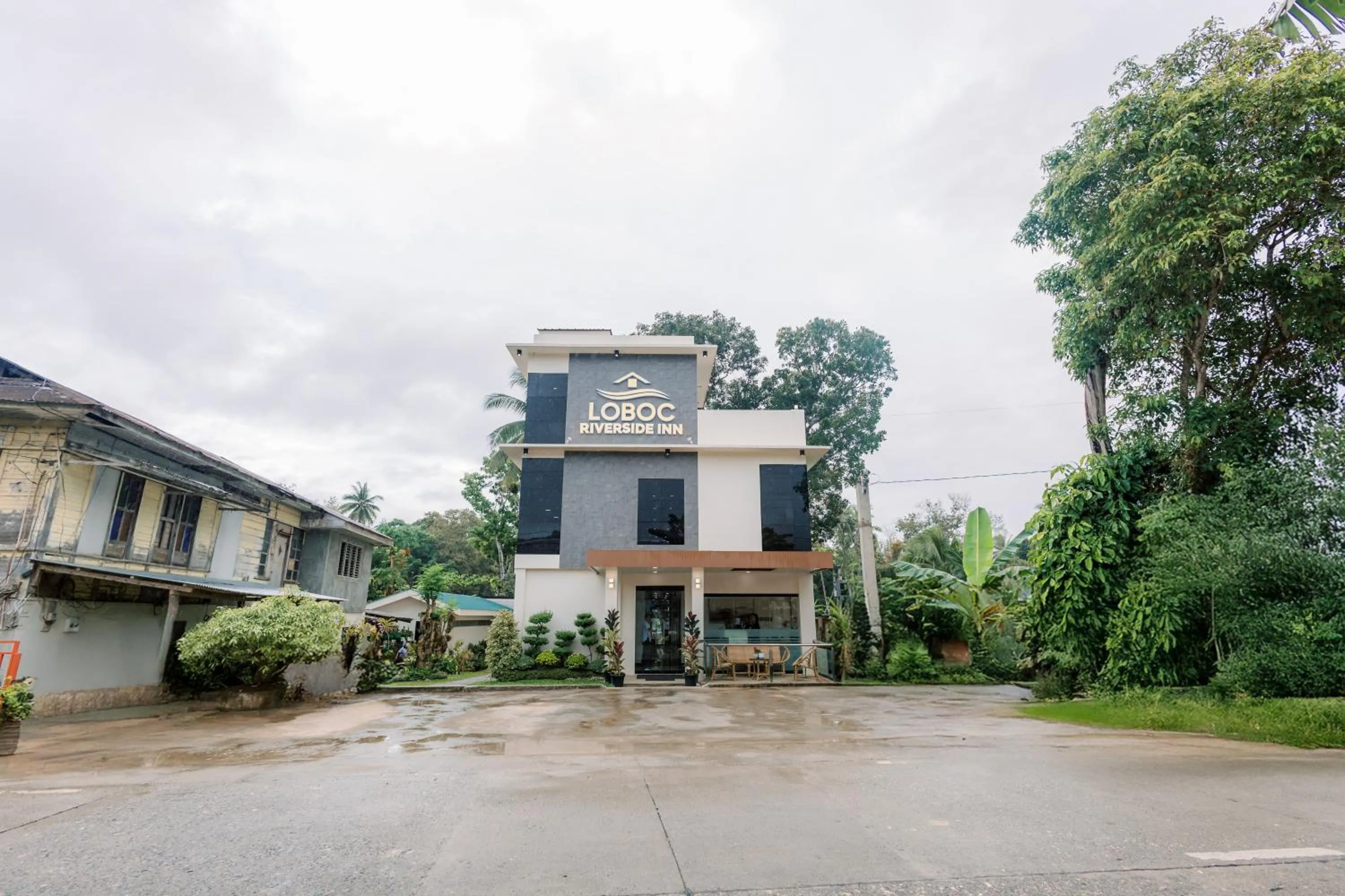 Property building in Loboc Riverside Inn & Restaurant
