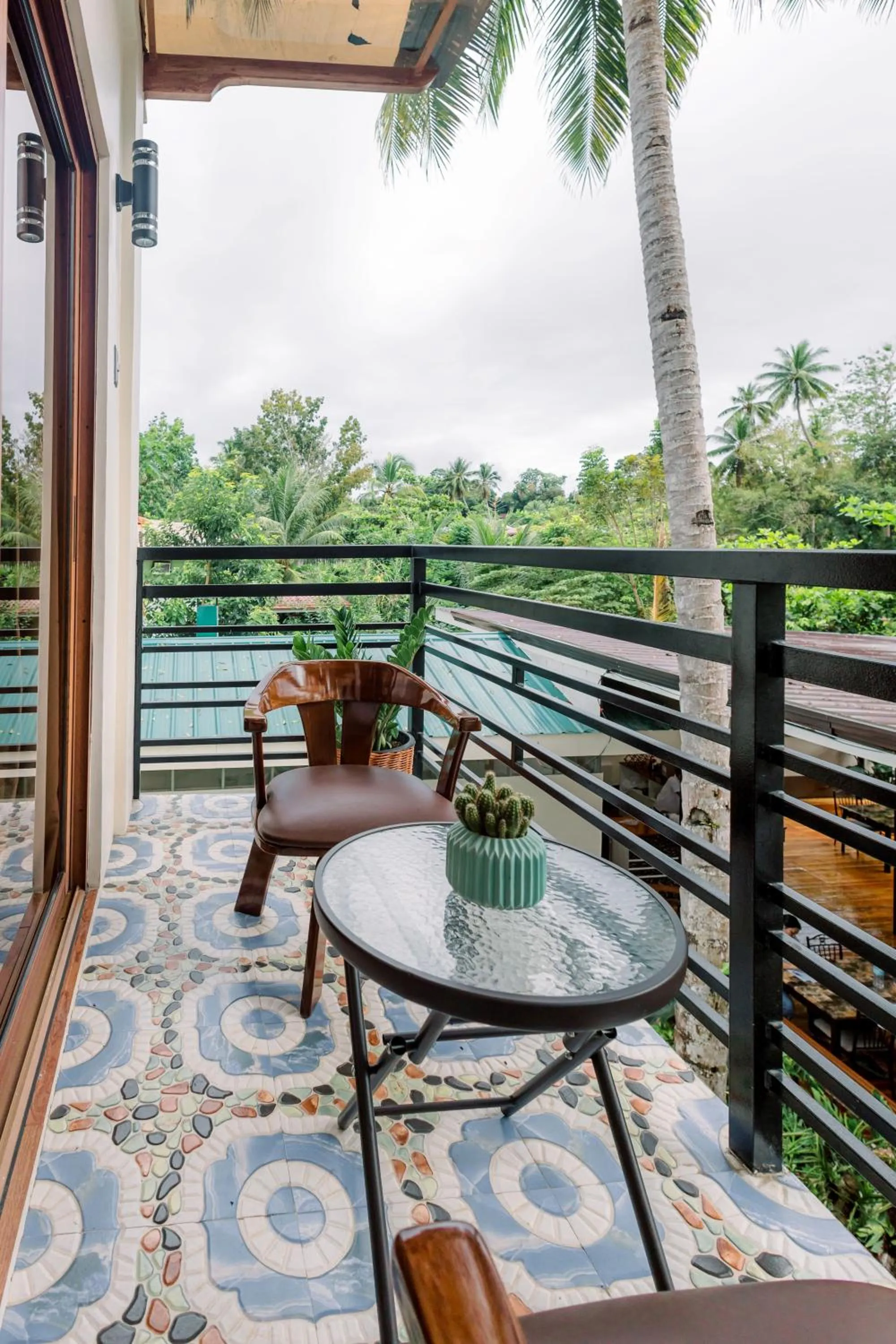 Balcony/Terrace in Loboc Riverside Inn & Restaurant