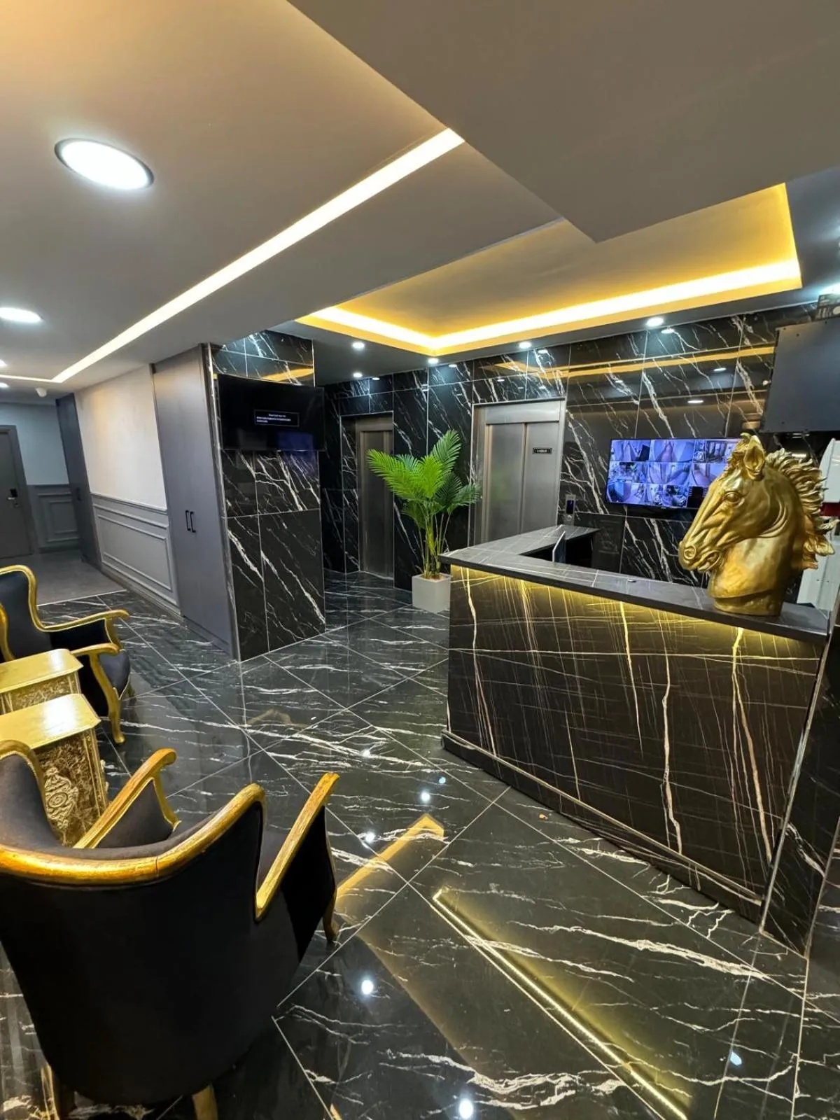 Property building in Trio Palace