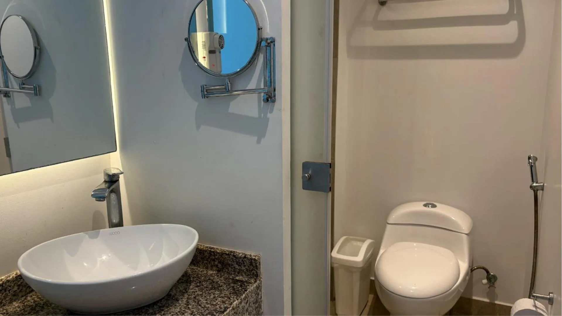 Bathroom in Hotel Portobelo Plaza las Ámericas