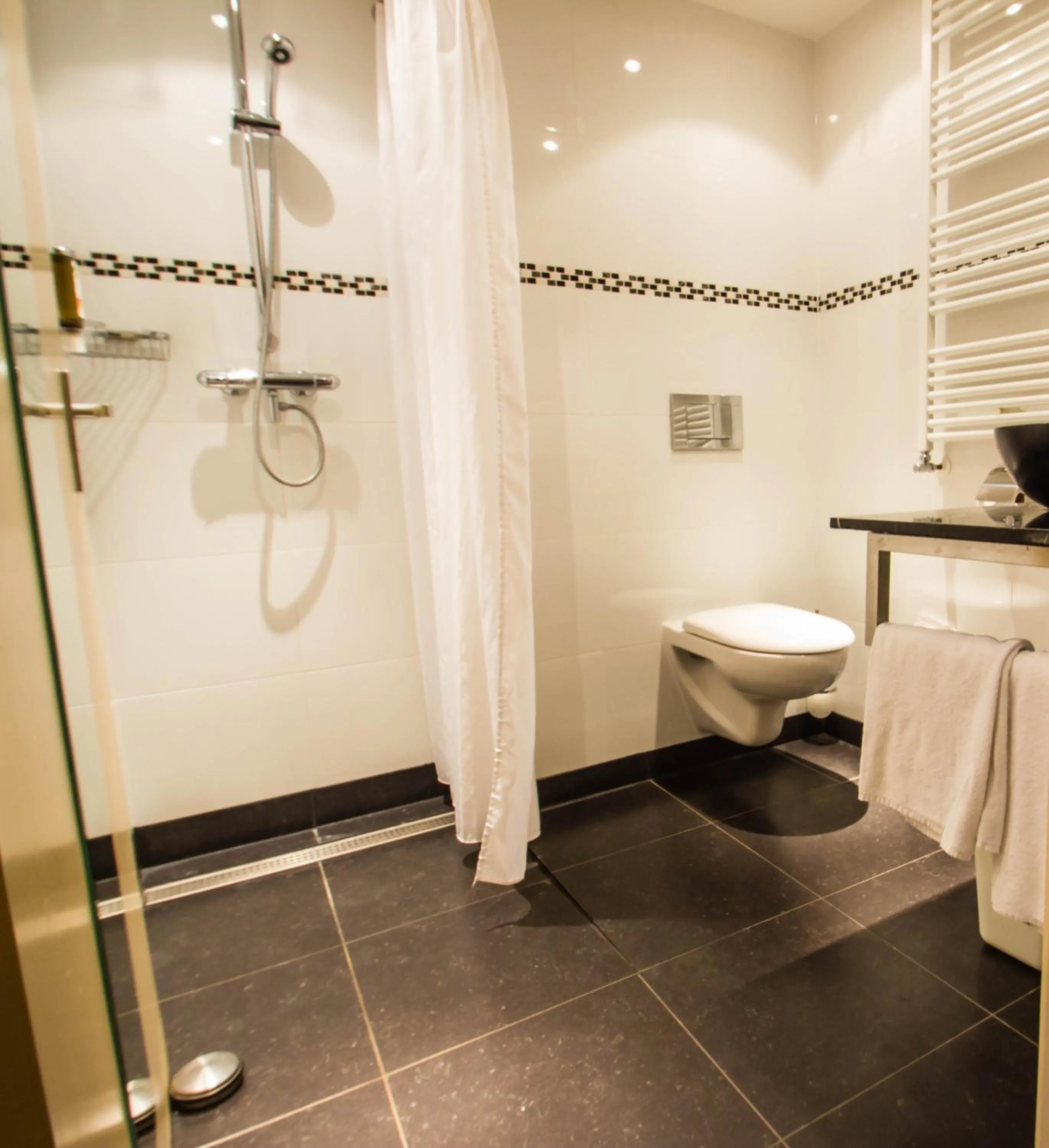 Bathroom in Hajé Restaurant de Aalscholver