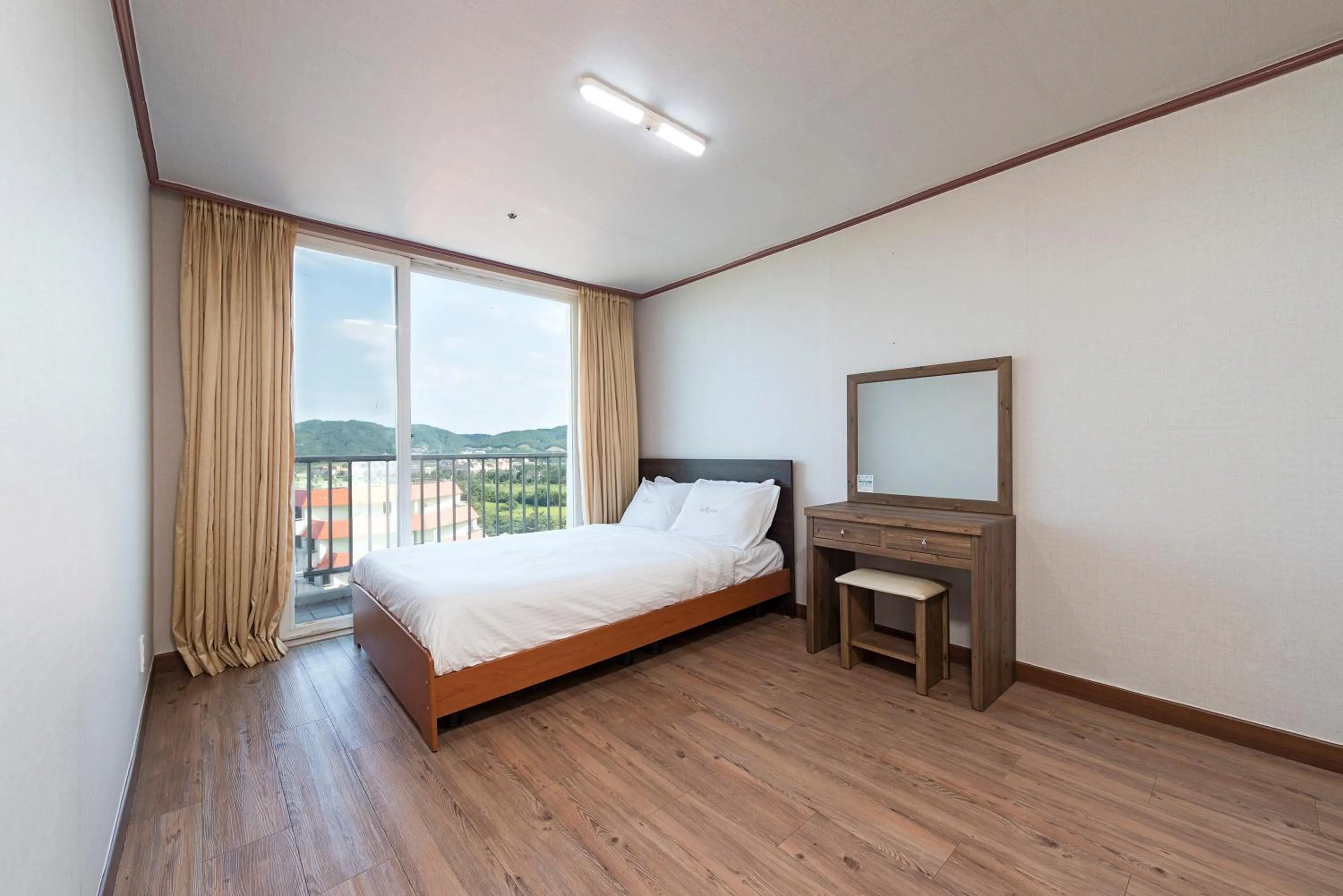 Bed in Hyundai Soo Resort Sokcho