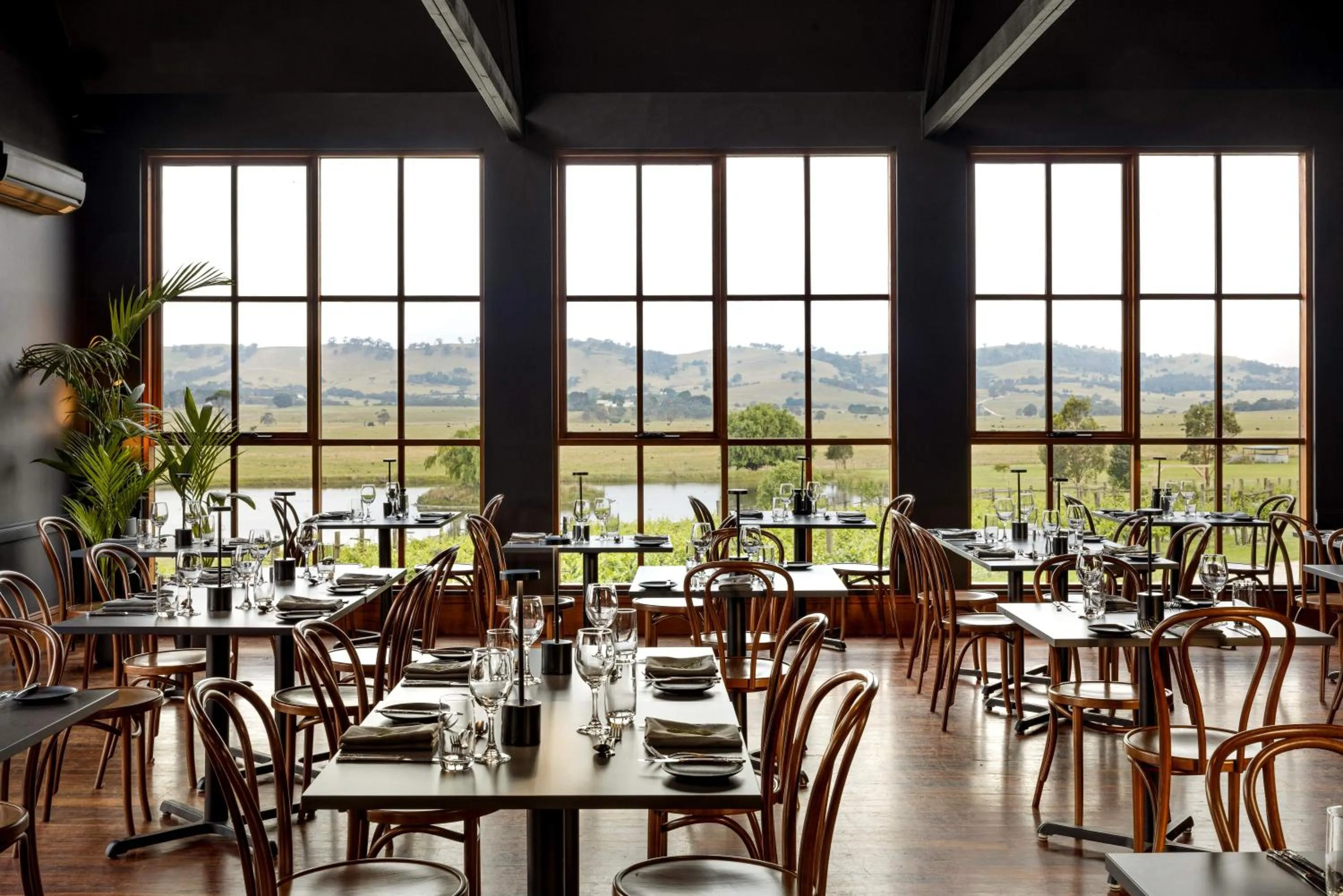 Restaurant/places to eat in Cleveland Estate