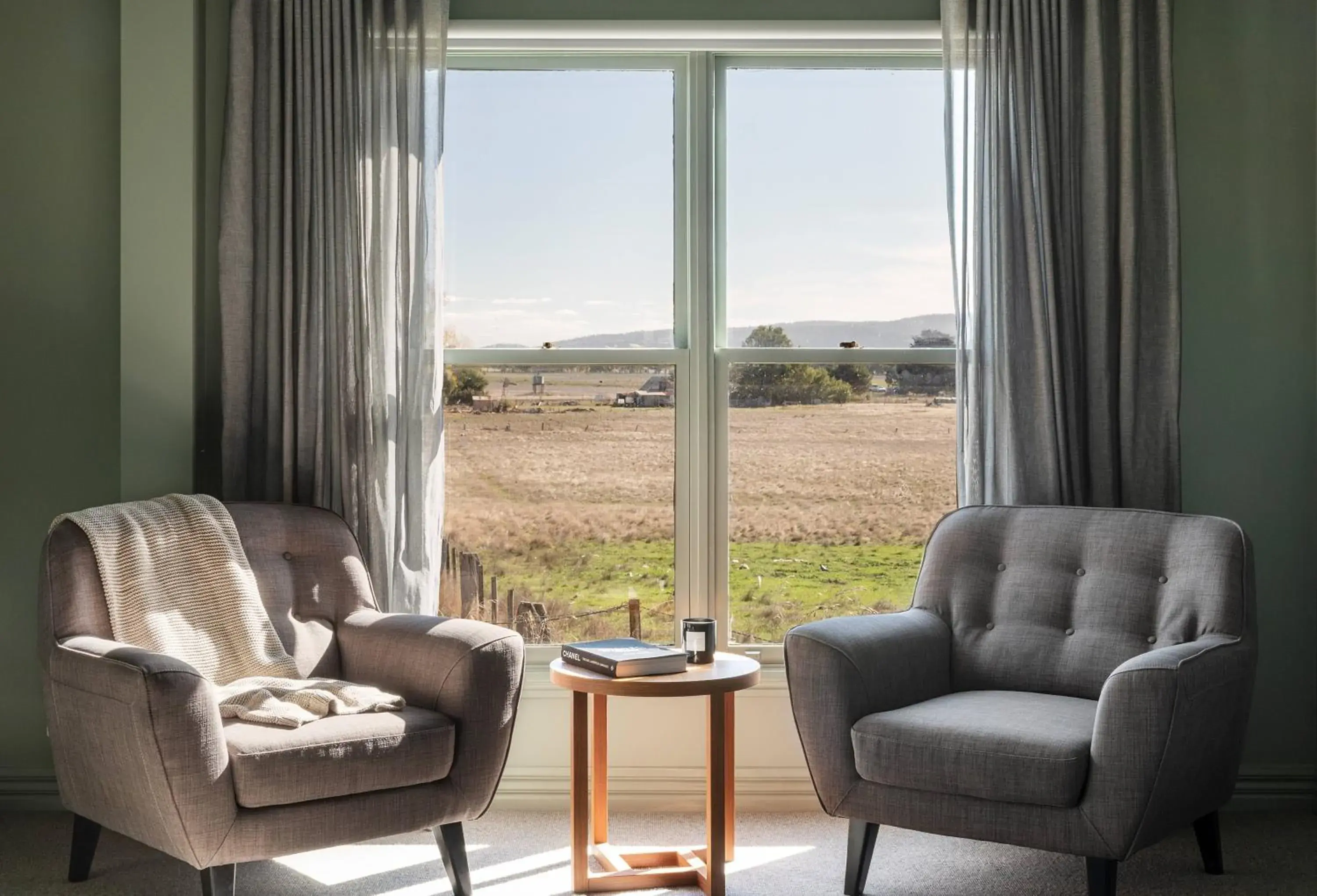 Suite in Cleveland Estate Suite in Cleveland Estate