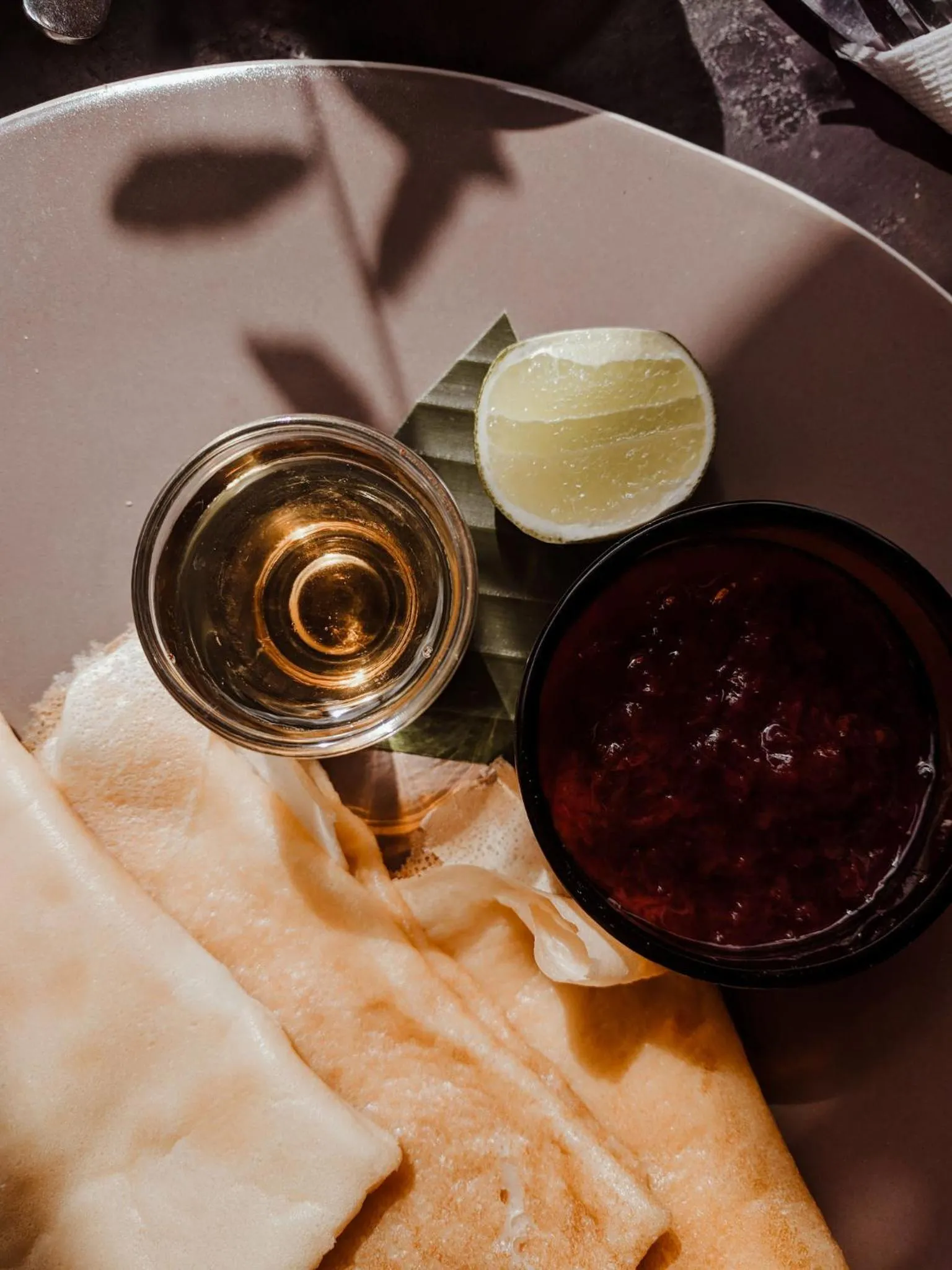 Lounge or bar in InterContinental Halong Bay Resort by IHG