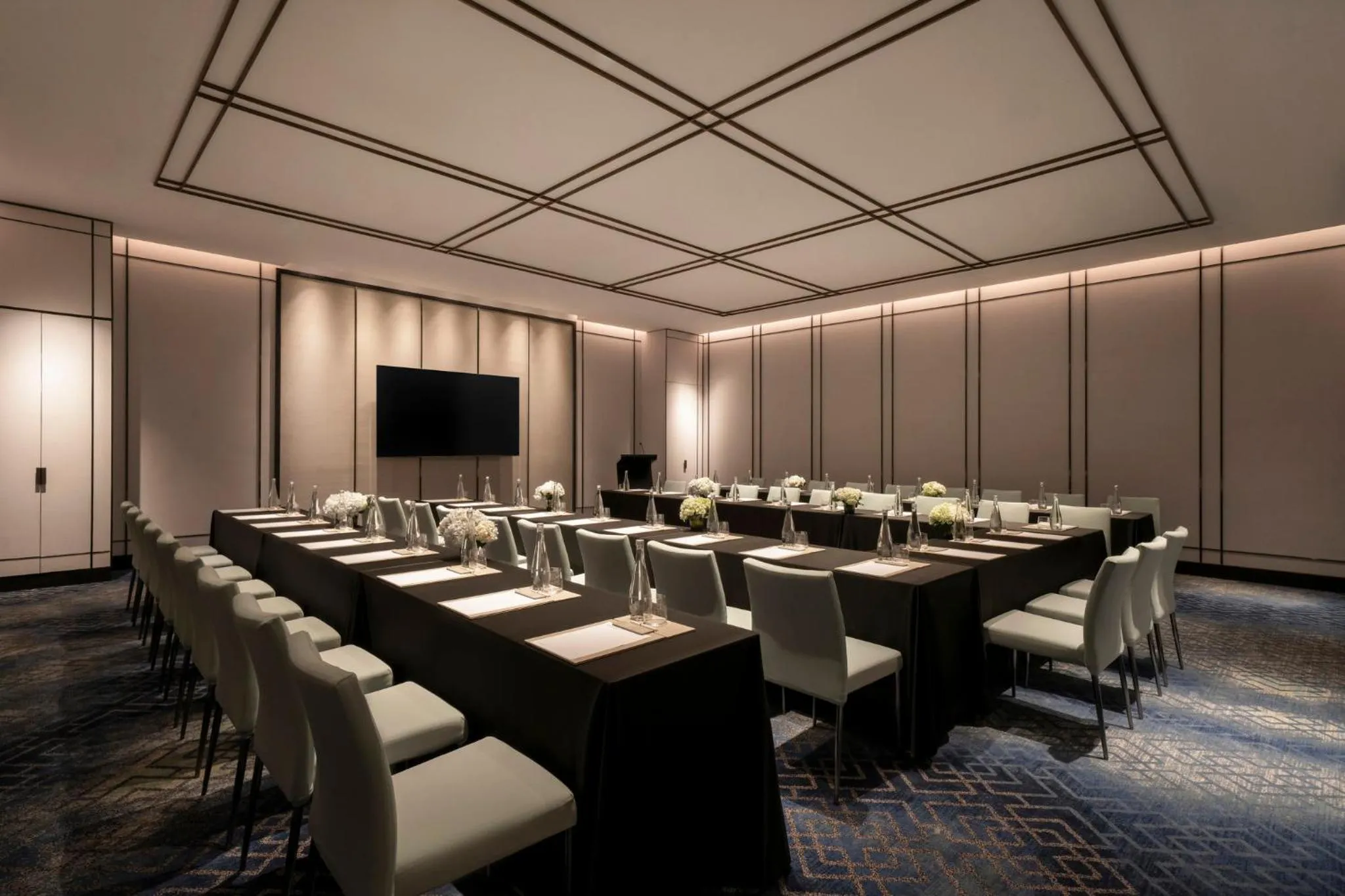 Meeting/conference room in InterContinental Halong Bay Resort by IHG