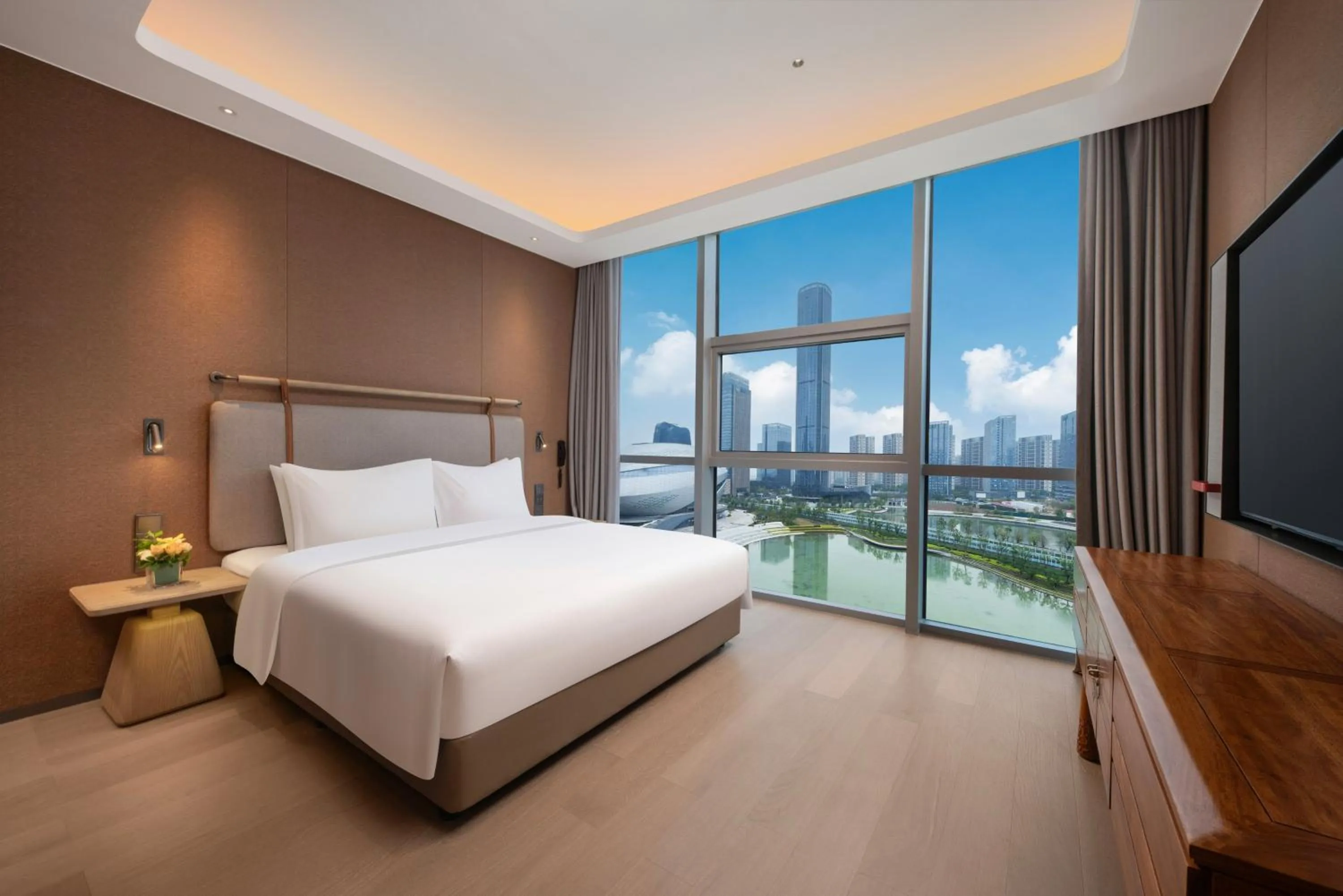 Photo of the whole room, Bed in Holiday Inn Express Suzhou North Station by IHG