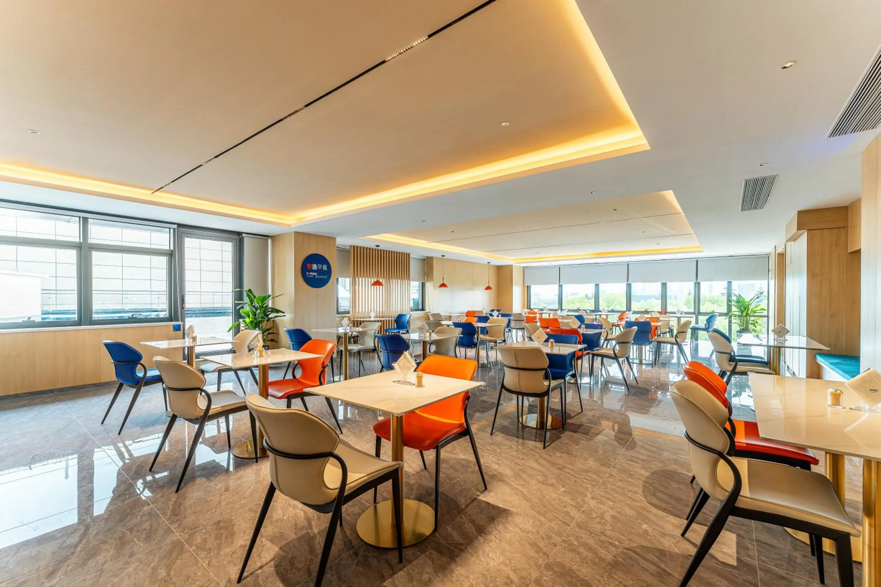 Restaurant/places to eat in Holiday Inn Express Kunshan Yushan by IHG