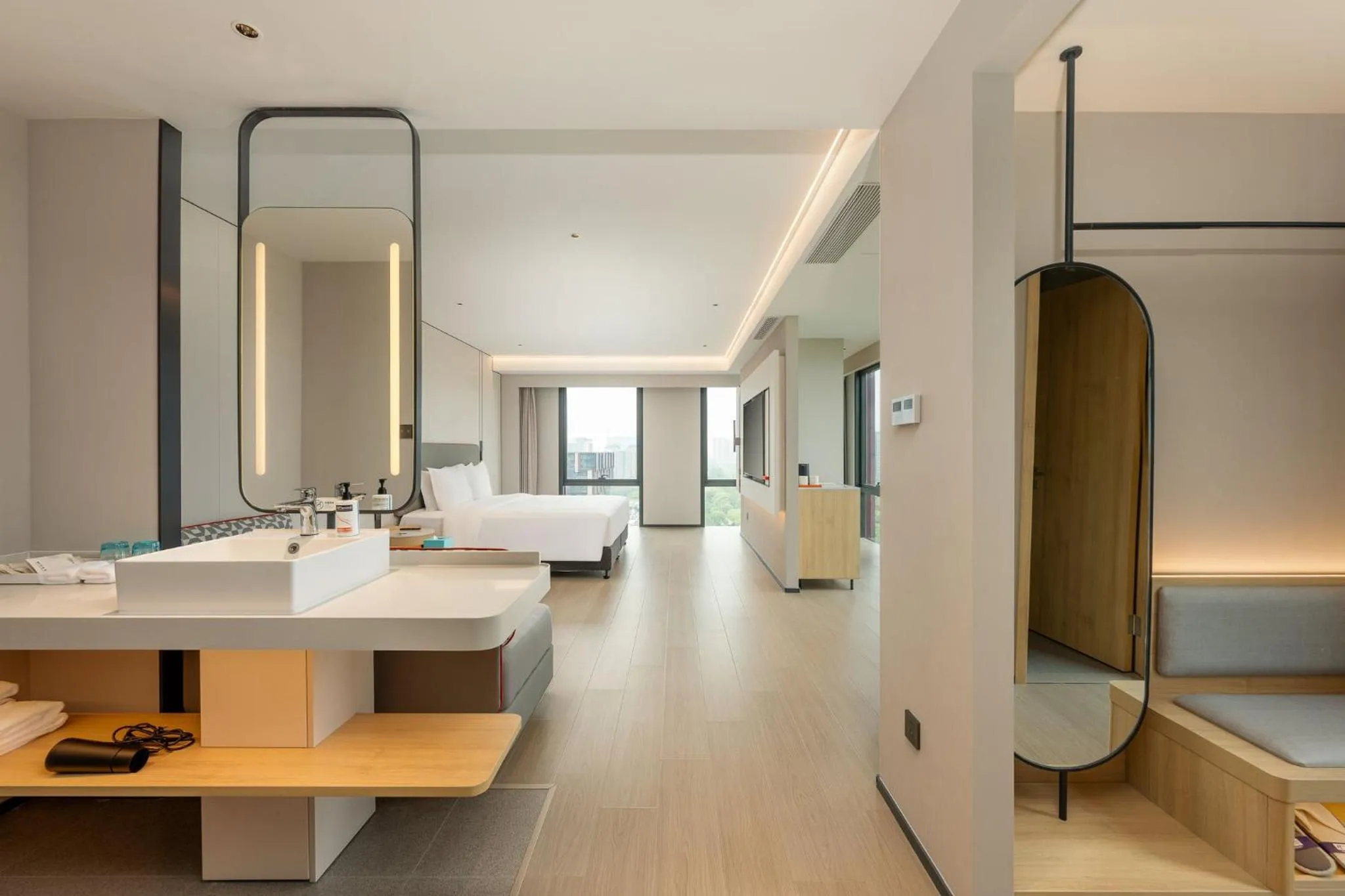 Photo of the whole room in Holiday Inn Express Kunshan Yushan by IHG